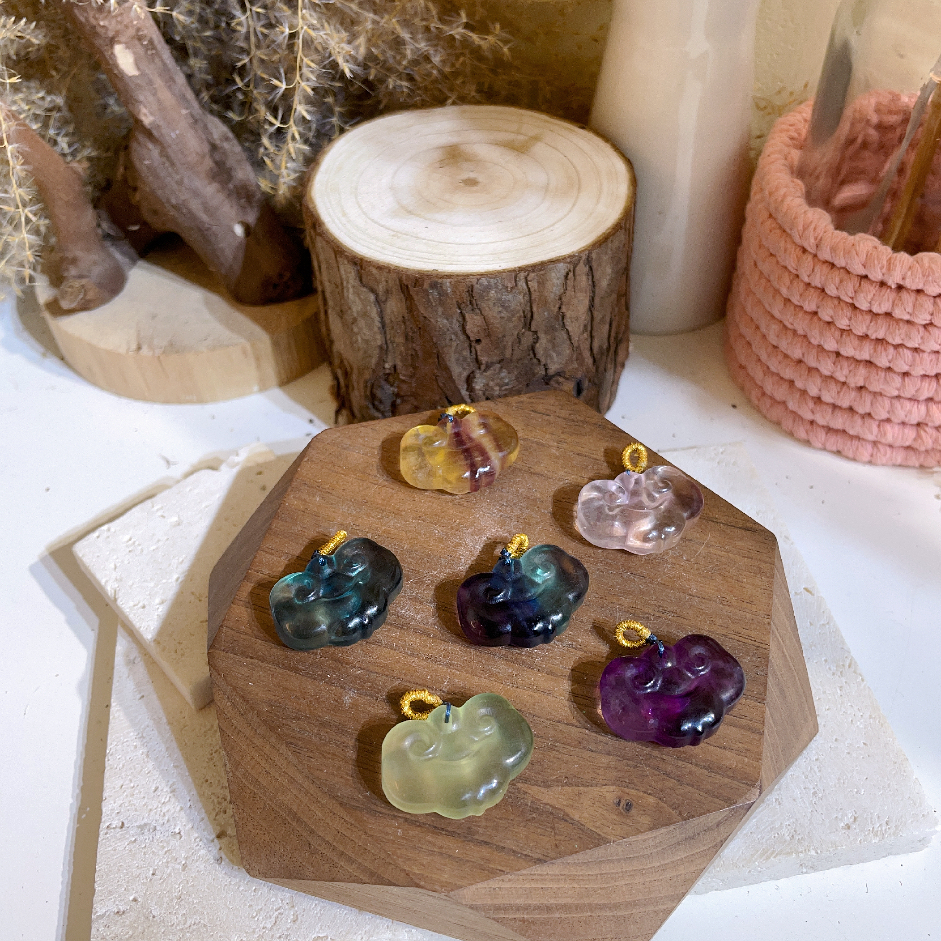 瑩石如意鎖吊墜 ~ 買一送一