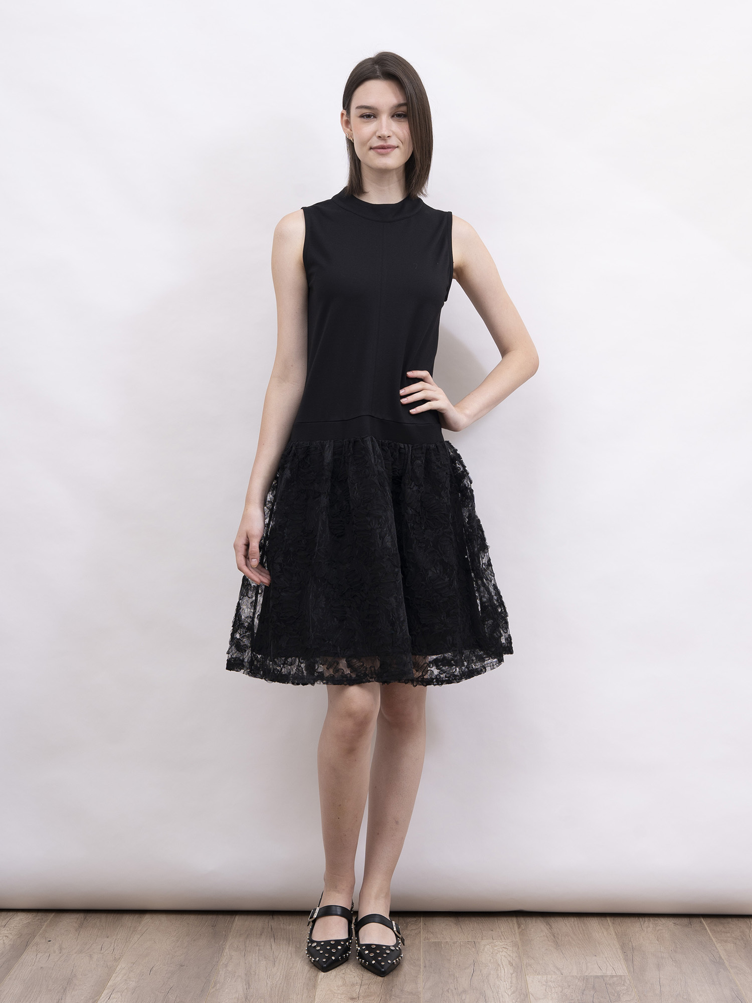 mi-tu 蕾絲圓領背心連身裙