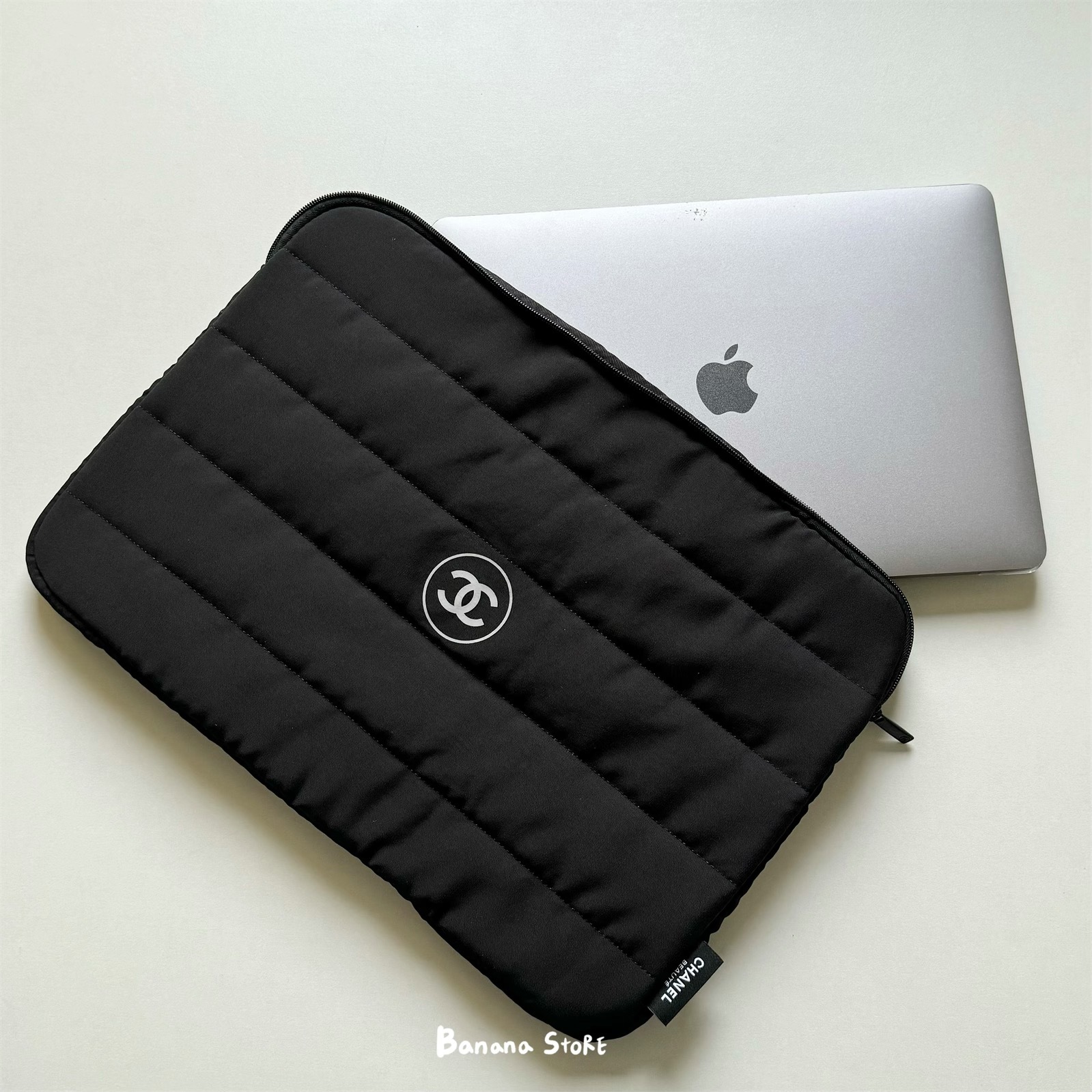 Computer Backpack Chanel 【快速出貨】CHANEL筆電收納包(黑色)