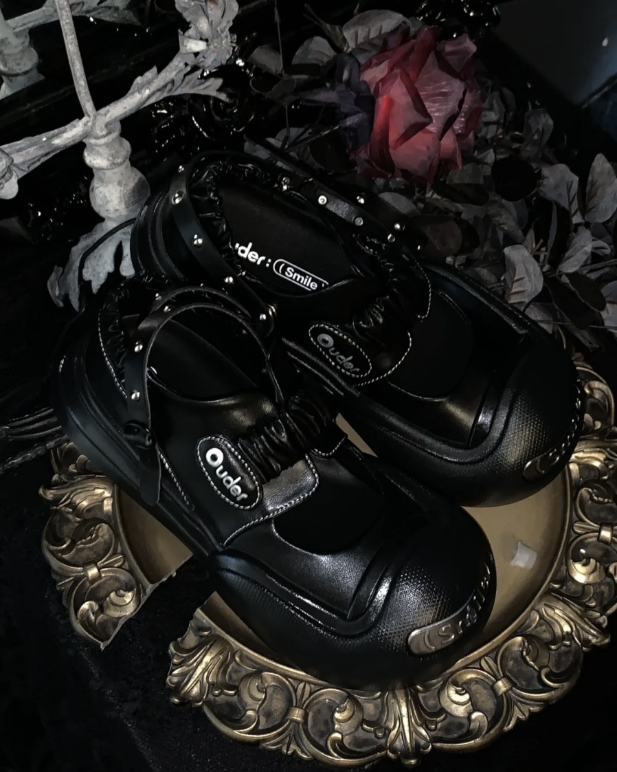 <宋雨琦同款!!!>Ouder Smiler 開口笑 圓頭 厚底 綁帶可拆 帆布鞋 瑪莉珍 解構 暗夜黑