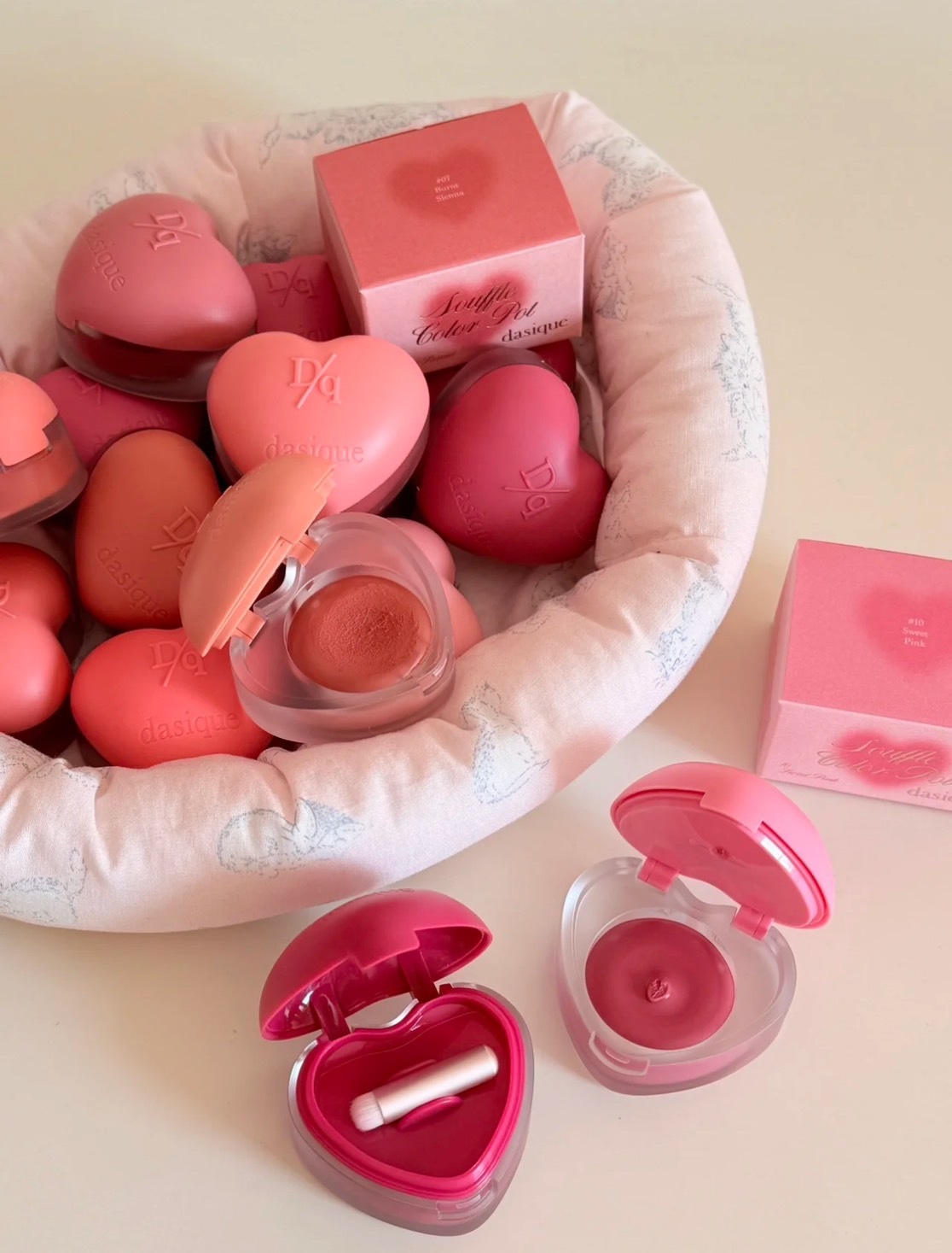 📦預購 Dasique-愛心唇頰兩用唇泥 附唇刷🎁