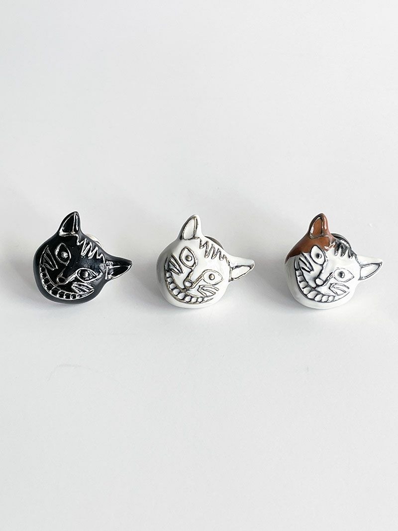 BNB Louise pin badge