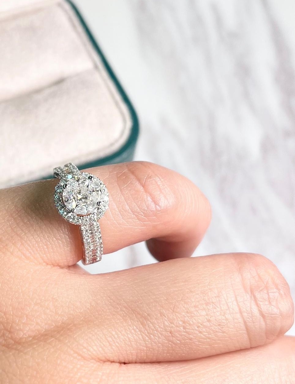 0.79 ct 18K 白金鑽石介指 (MHR3716-1)- Size HK#15