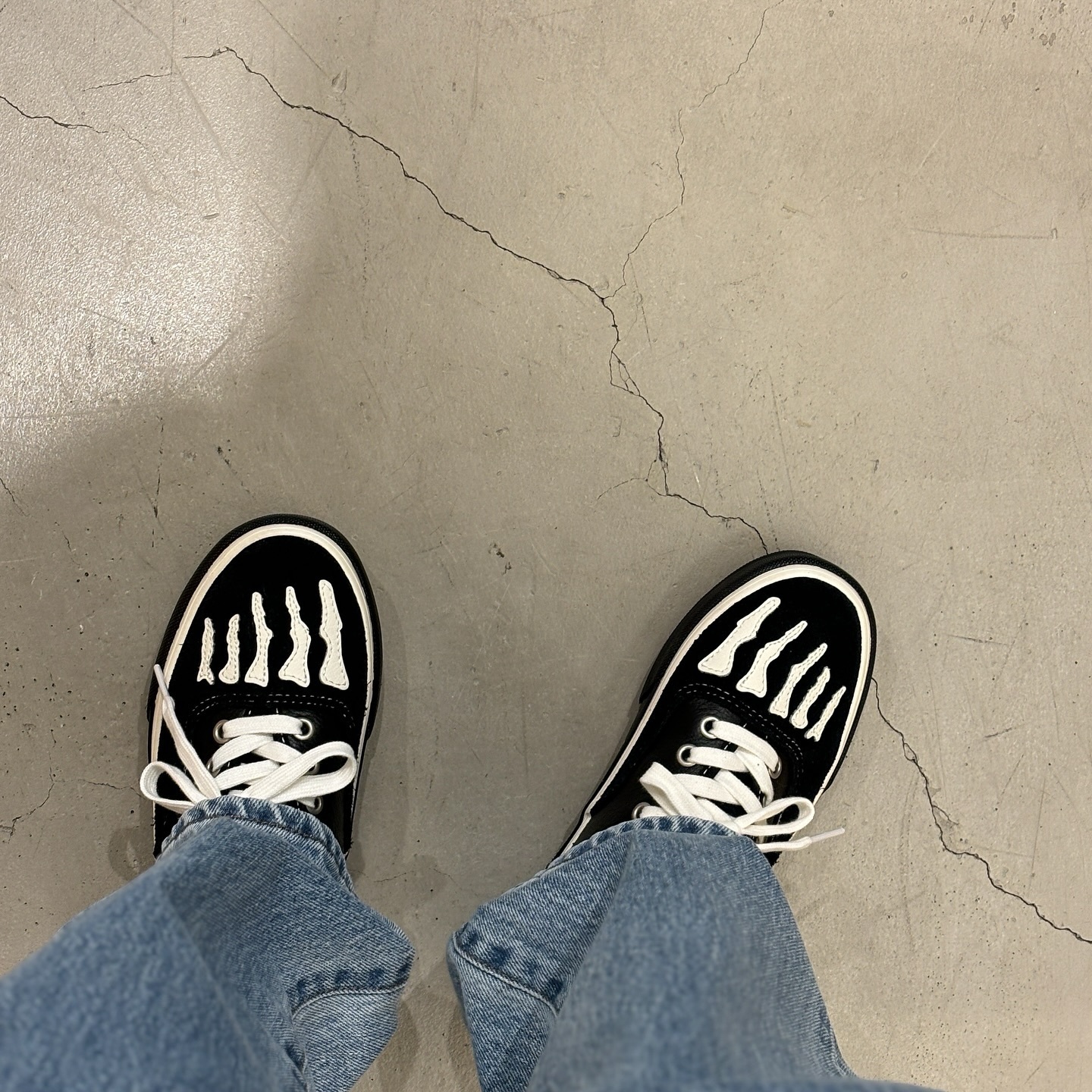 Vans Authentic x Mark SBTG 新加坡藝術家 聯名款 黑色 骨頭  VN000BW5BPR