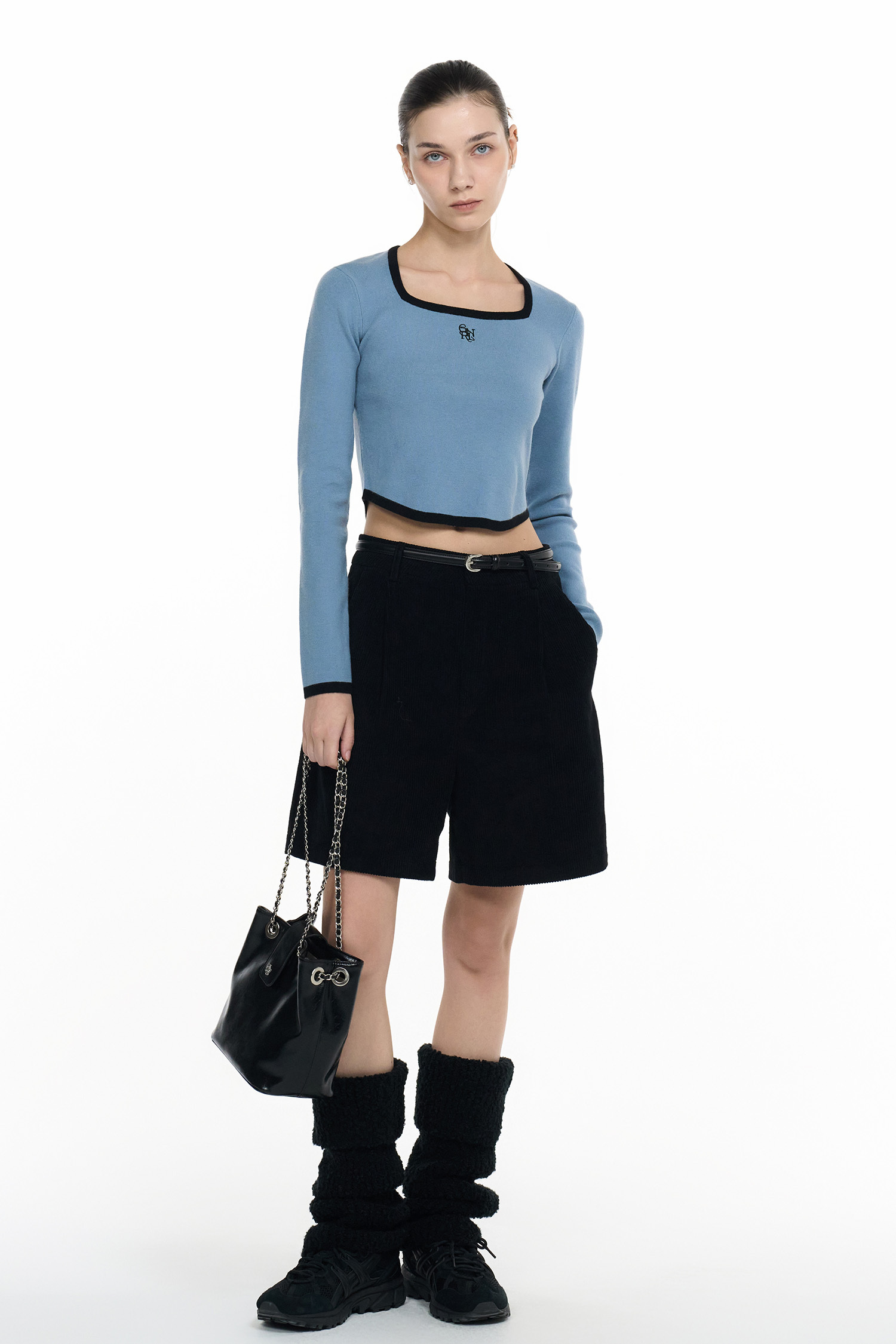 【GENERAL IDEA】Super-Fine Wool Square Neck Pullover GENERAL IDEA] SUPERFINE WOOL CONTRAST SQUARE NECK PULL