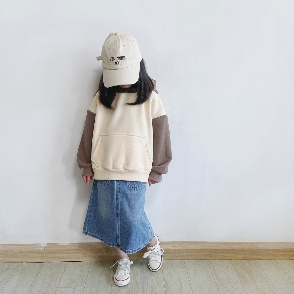 少量現貨 親子款 內磨毛撞色拼接連帽上衣 米白色 90-150cm #236