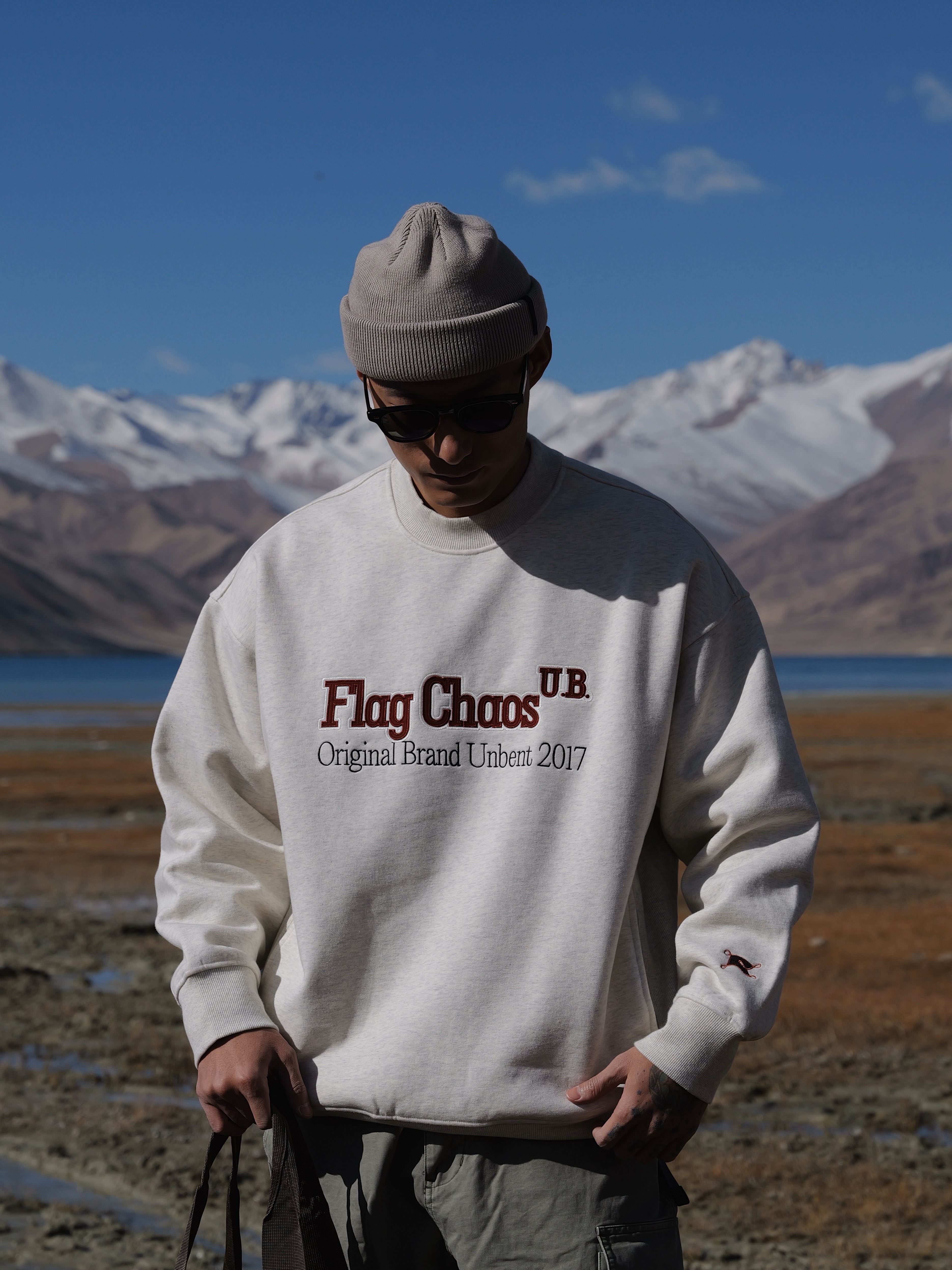 #預購 UNBENT 24AW 美式 復古 撞色刺繡 鋪棉 圓領大學踢 5色