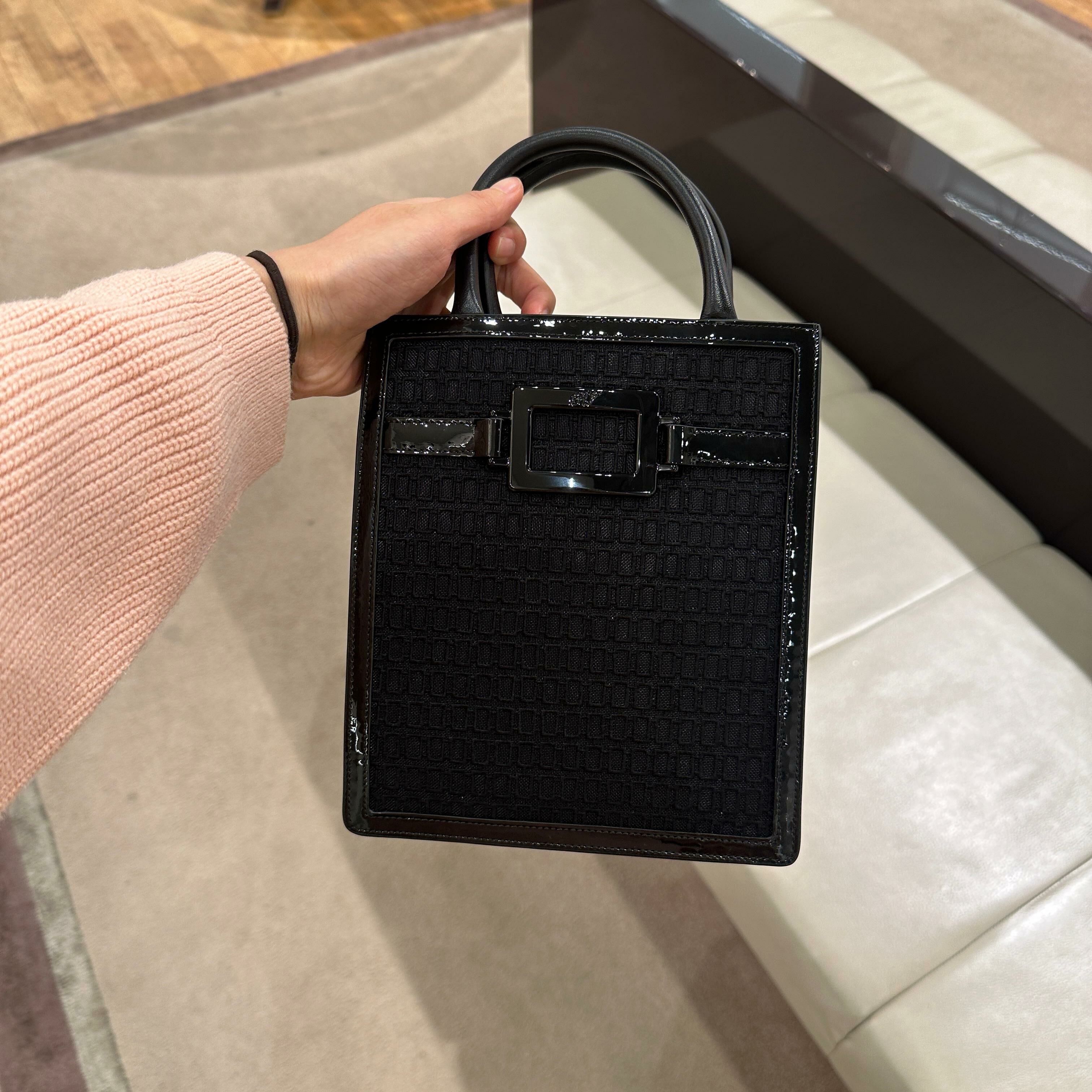 Roger Vivier RV logo mesh mini tote crossbody bag black