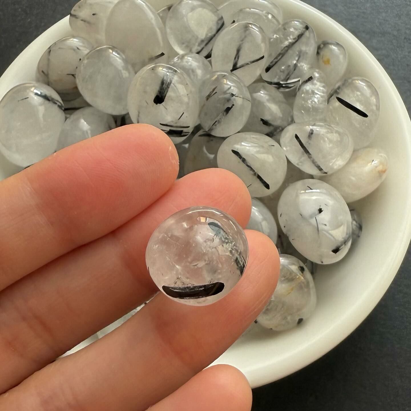 [原石] 黑髮晶 水晶滾石