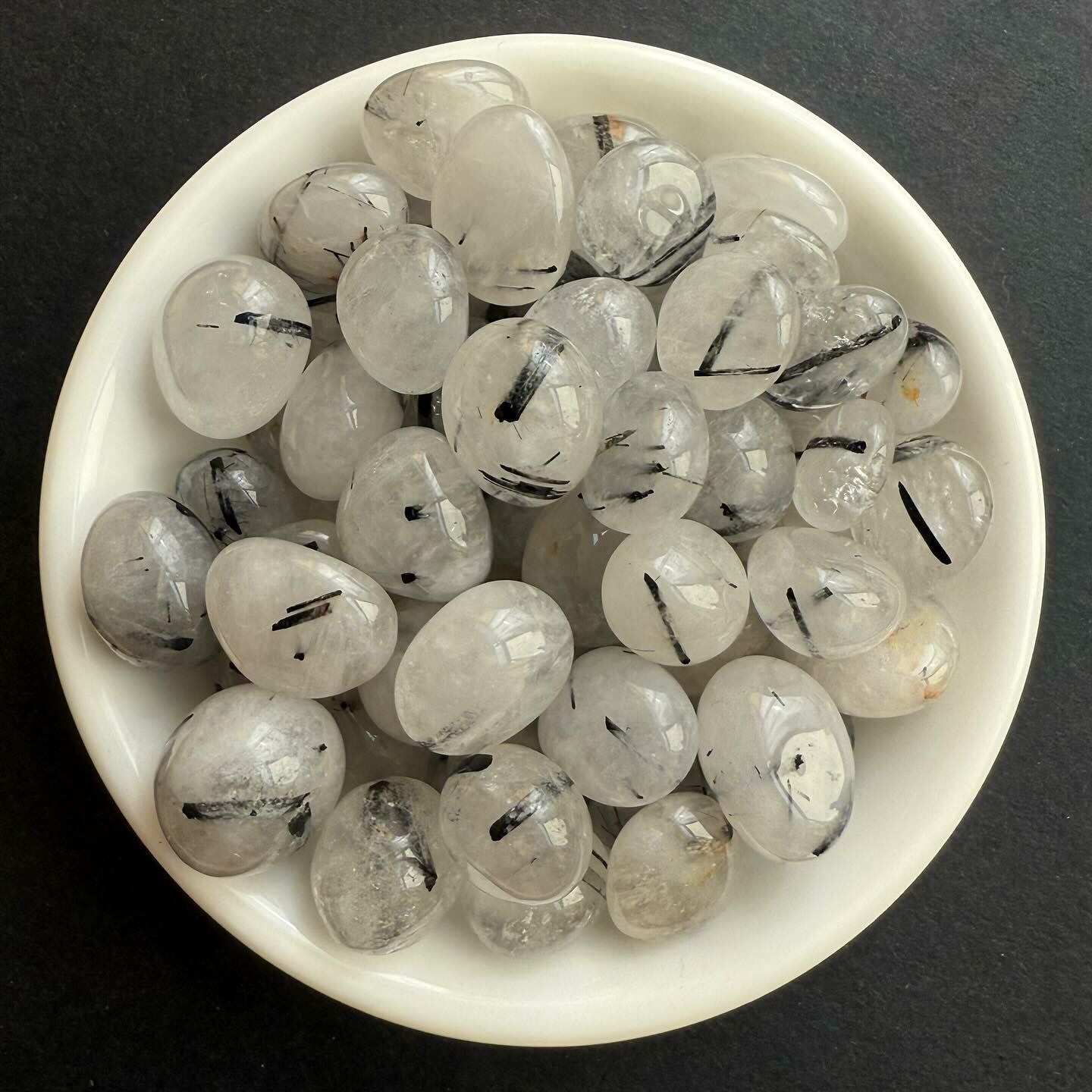 [原石] 黑髮晶 水晶滾石