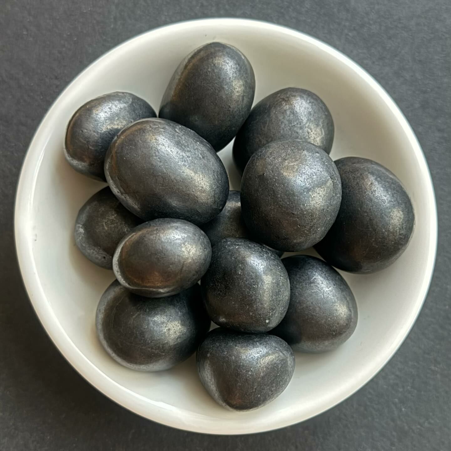 [原石] 次石墨 水晶滾石