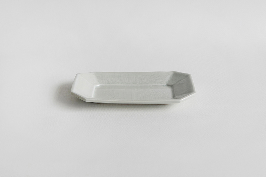 角田淳  - 隅切皿 / 小 / 灰釉