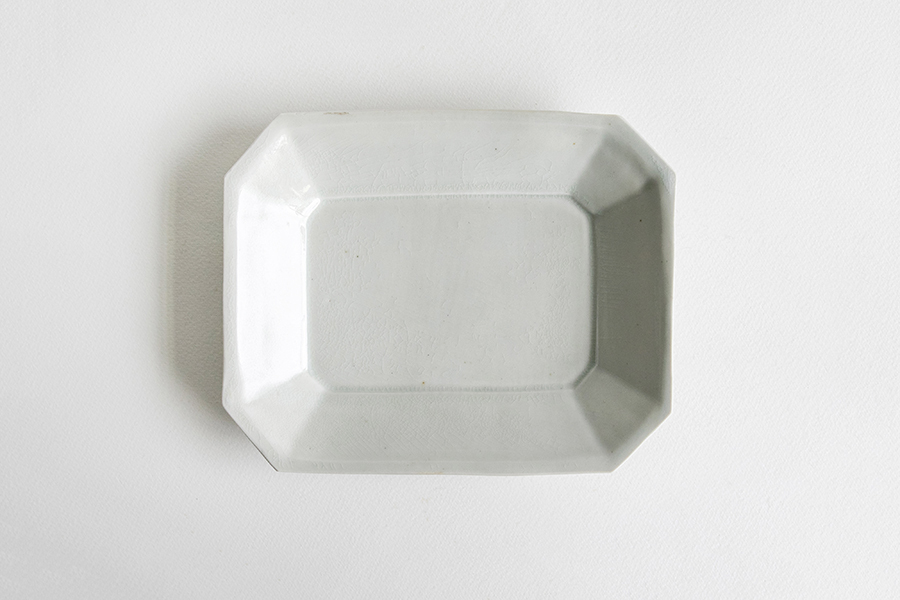 角田淳 - 隅切皿 / 中 / 灰釉