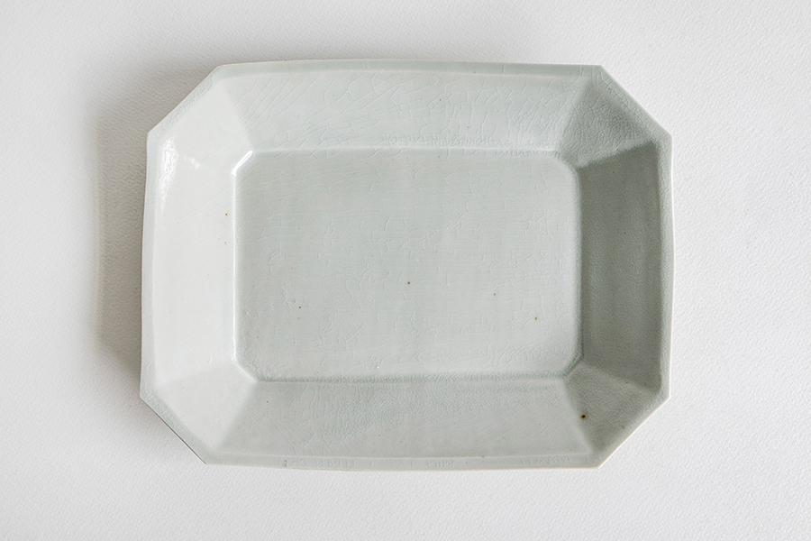 角田淳 - 隅切皿 / 大 / 灰釉