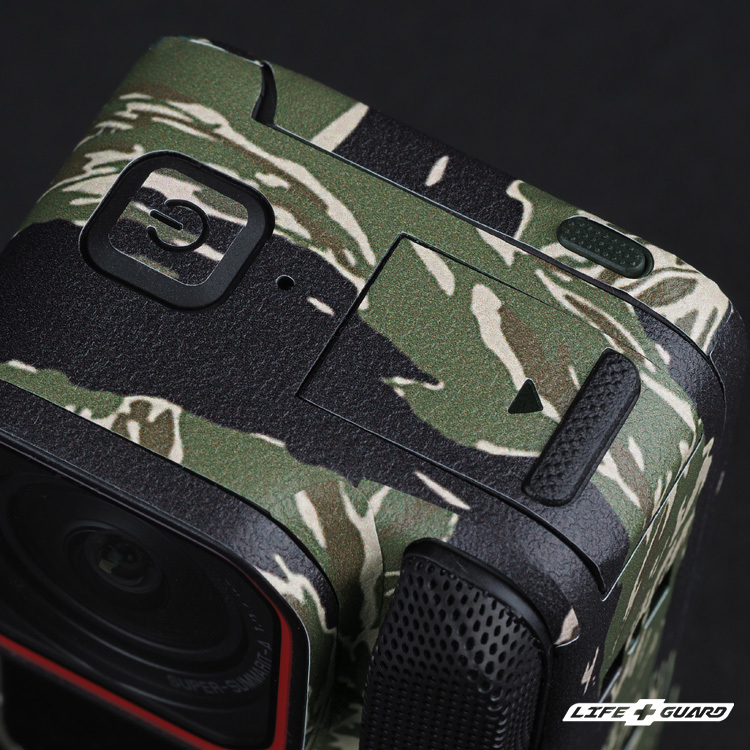 LIFE+GUARD Insta360 Ace Pro 2 相機貼膜特寫展示圖