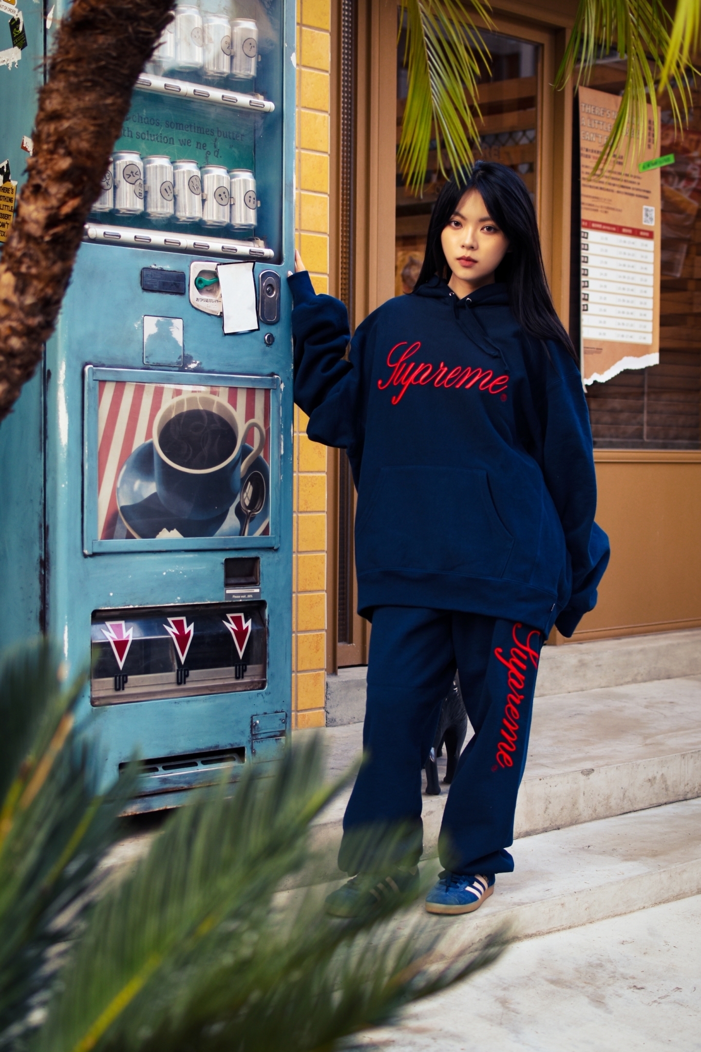 ☆ETW☆【EASY TO WEAR】Supreme 24FW Embroidered Script Hooded Sweatshirt 電繡 帽T