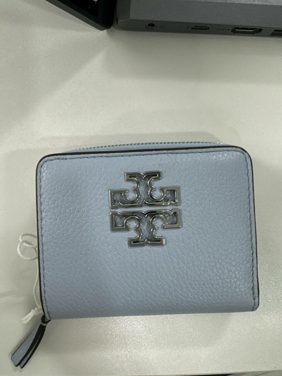 [S] TORY BURCH BRITTEN ZIP CARD COIN WALLET,BLUE MIST, 146708-403 (STB625)