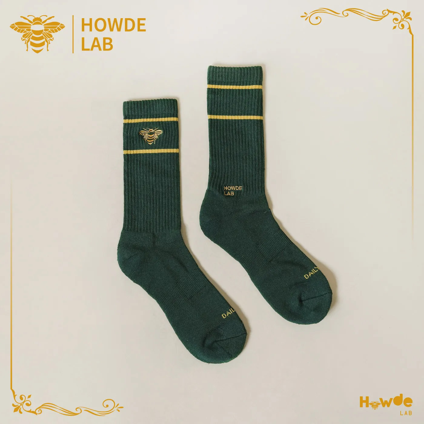HOWDE LAB SOCKS 綠色 黃金蜜蜂刺繡長襪 / 刺繡 長襪 造型襪 高筒襪【23SS03-GR】