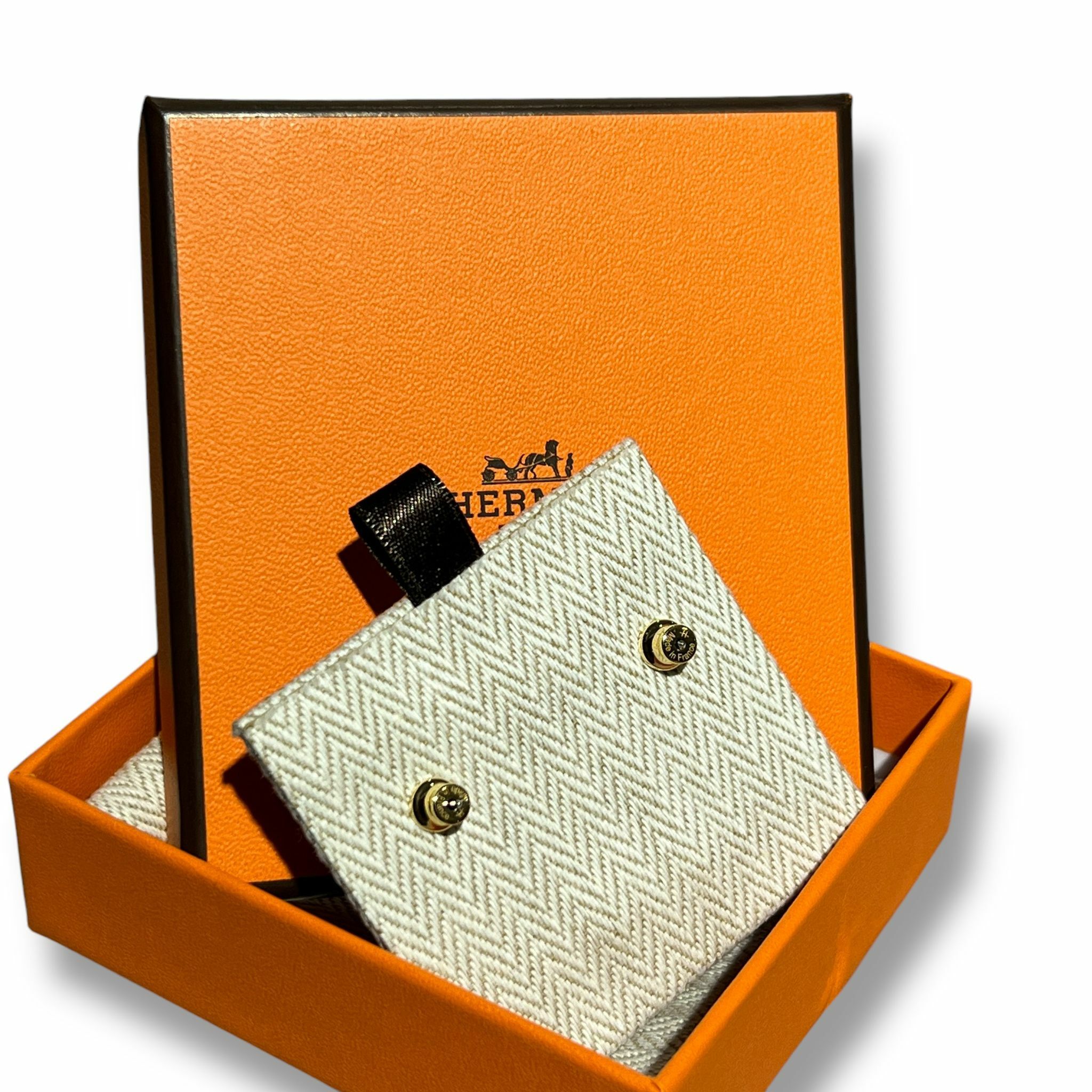 全新HERMES豬鼻耳環 黑色/金扣 MINI MAILLON EARRING marron glace H100052FE55 #BRAND NEW #香榭站正品