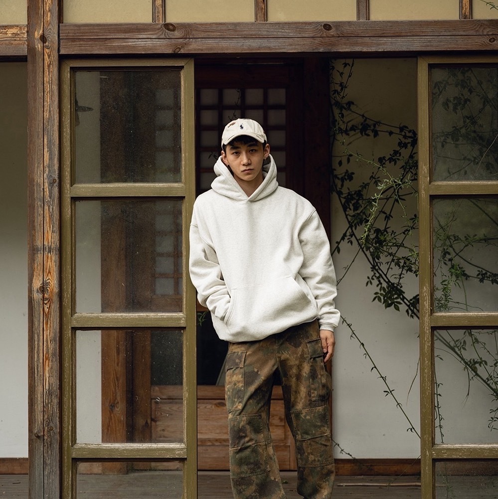 厚實感保暖純色連帽上衣