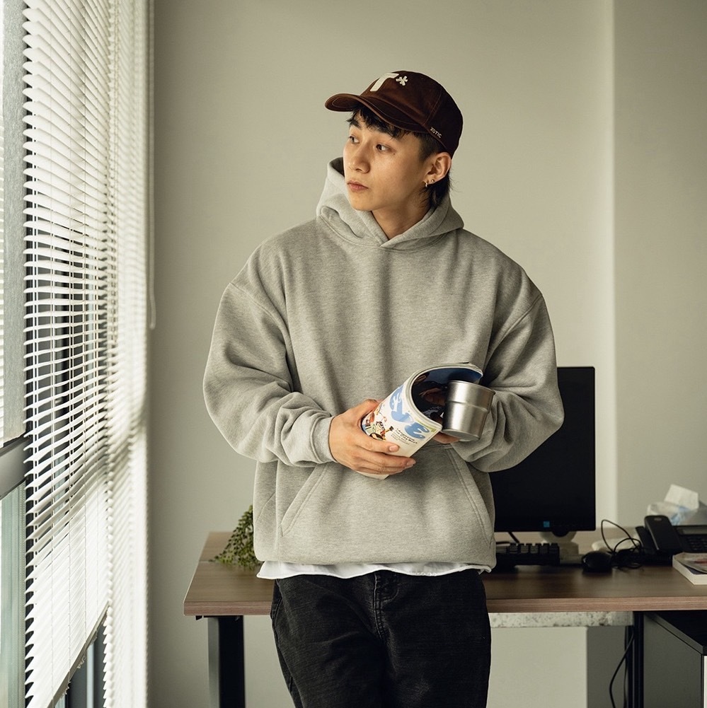 厚實感保暖純色連帽上衣