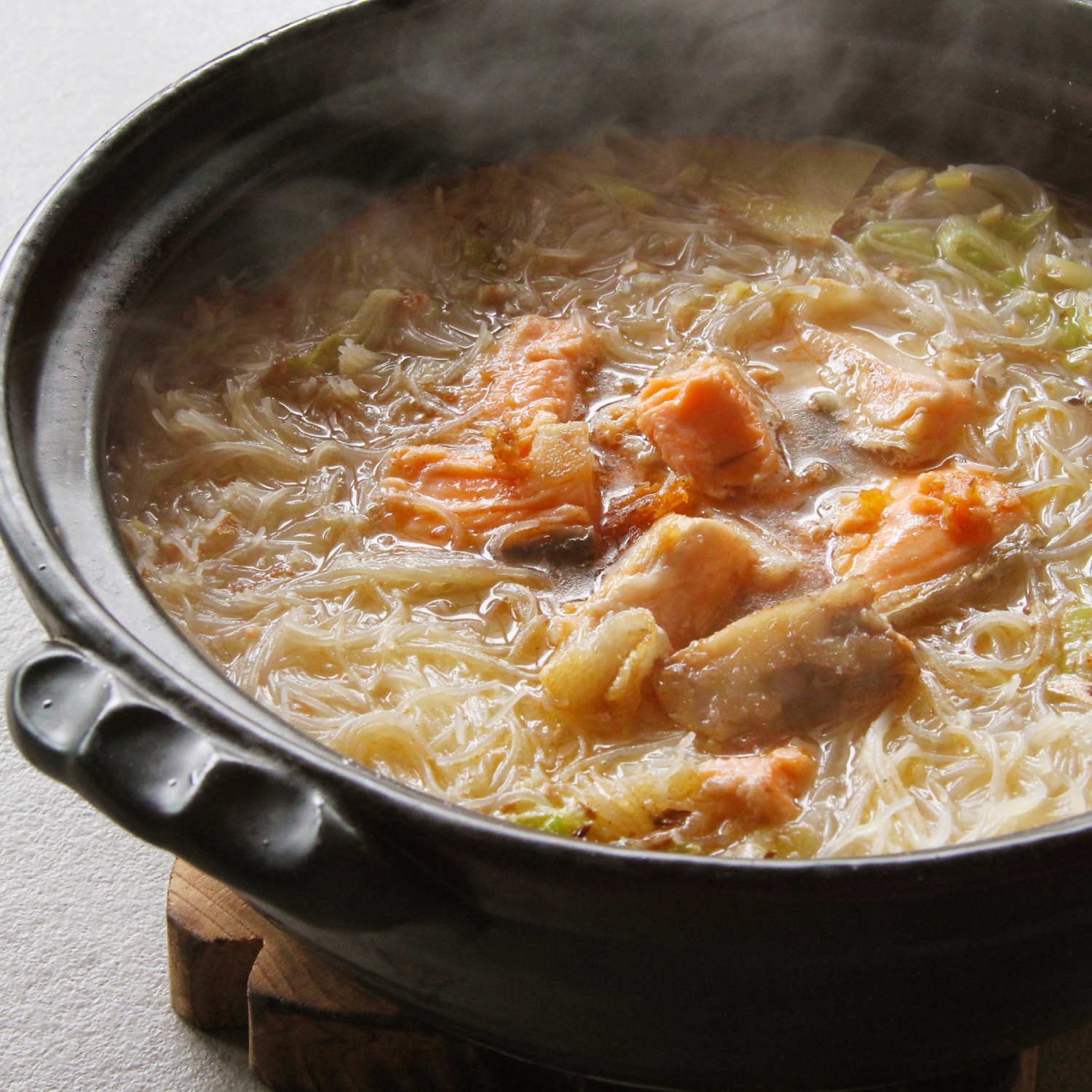 不老鮭鮭魚膠質鮭魚頭 330g