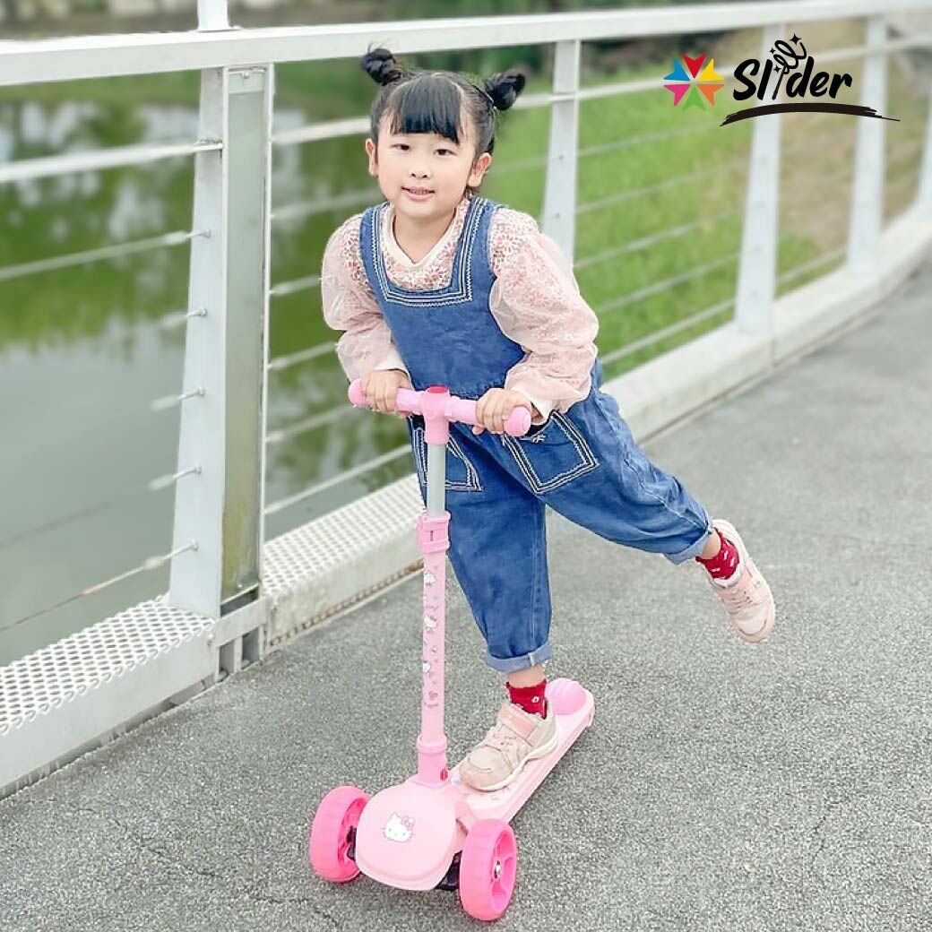 [全新福利品] Hello Kitty 兒童折疊滑板車 KT568