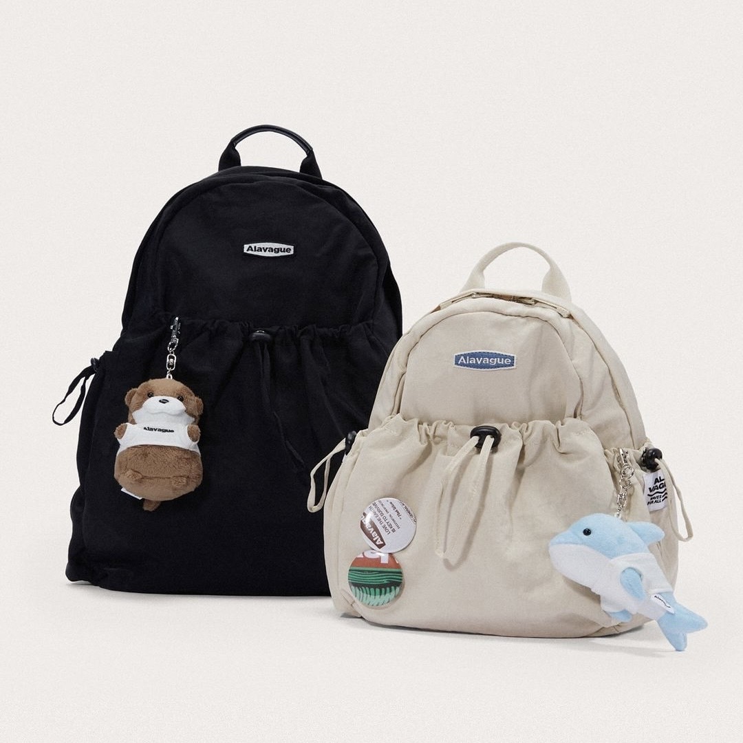 ALAVAGUE☆Dugong Bag S Winter snap behind❄️📸 •Dugong bag S - Beige •Nerpa cap