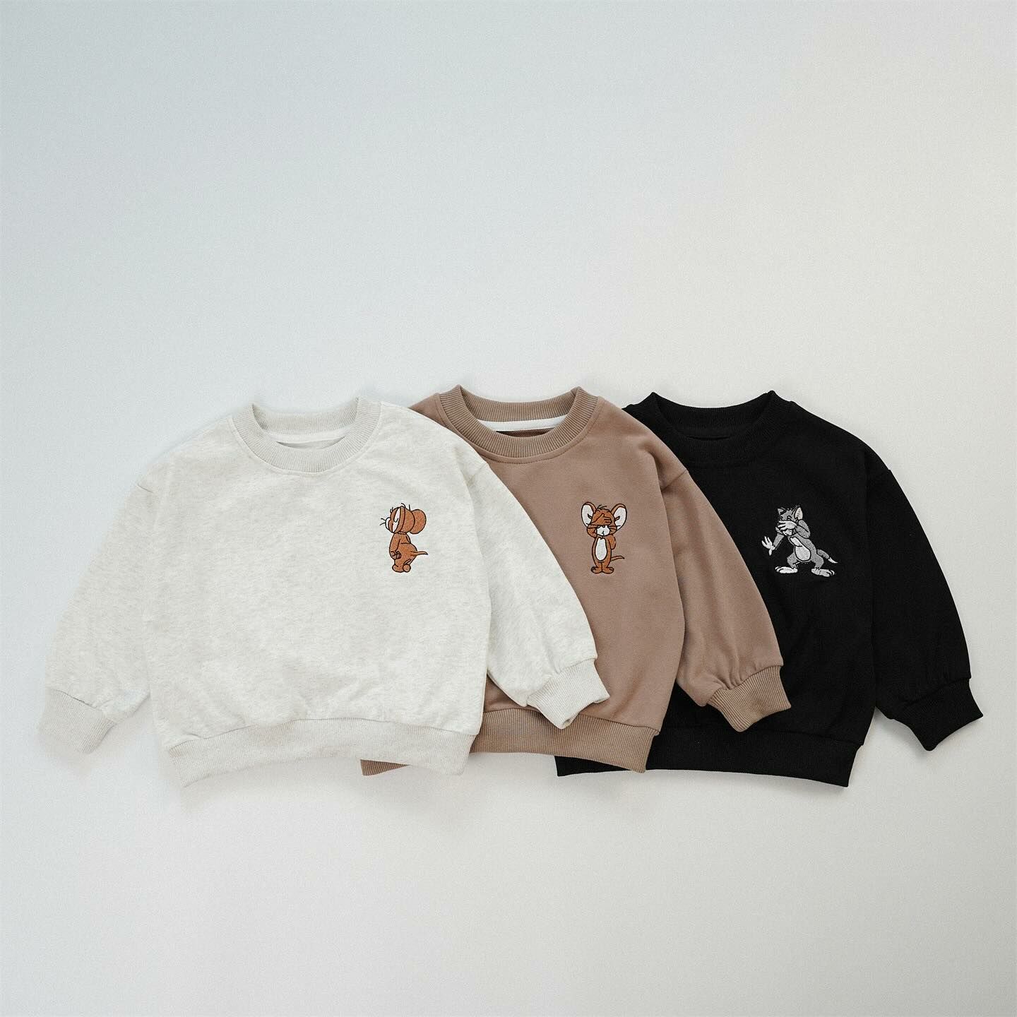 刺繡貓咪老鼠上衣