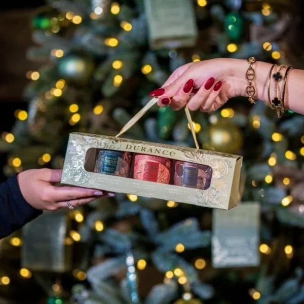 1DU1102-029 DURANCE 聖誕限定蠟燭套裝3x75g 松樹下/香橙肉桂/栗子糖霜 #070124 (D-EU-E)