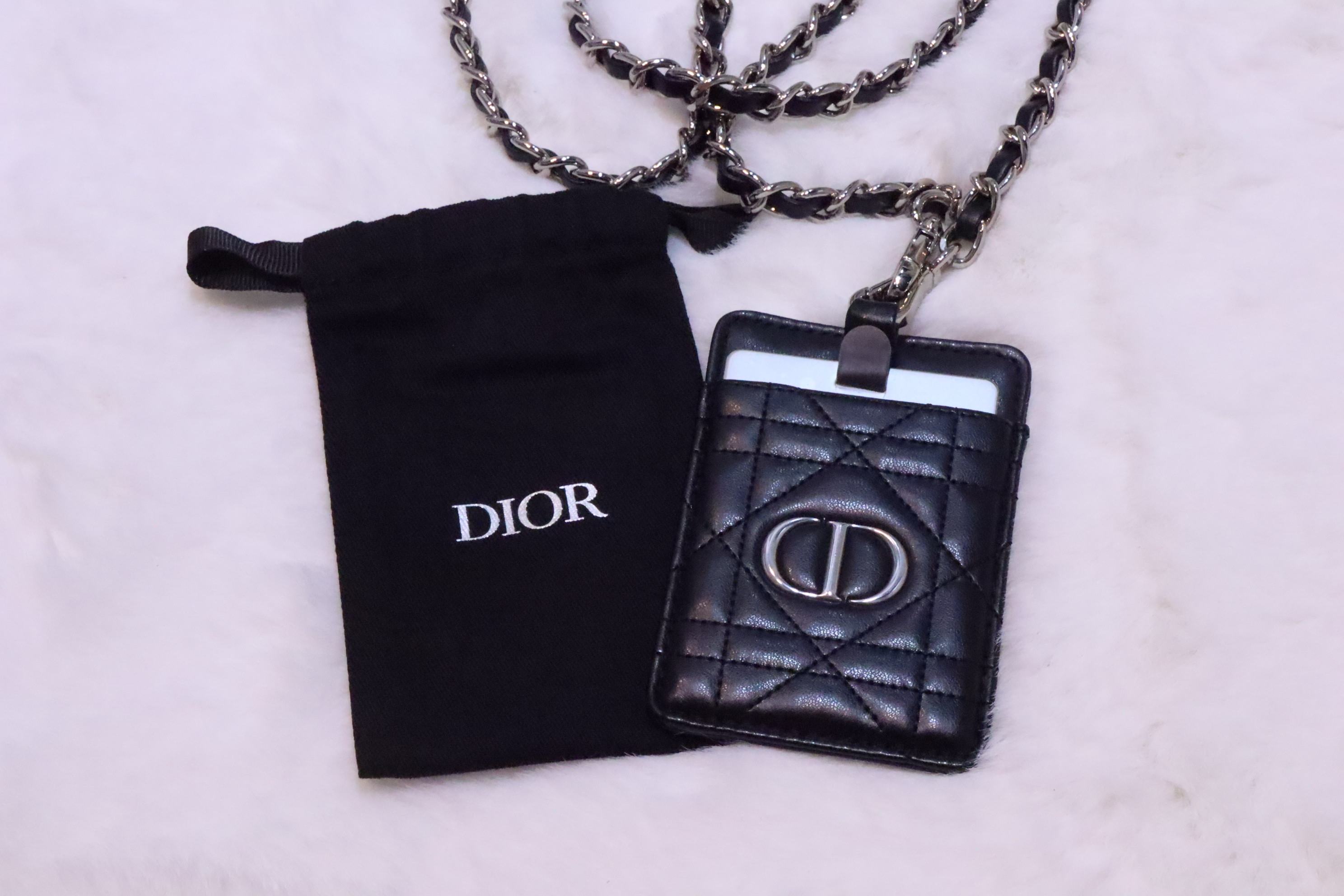 全新Dior beauty既CD Card Holder連鏡🖤 (送黑銀鏈)