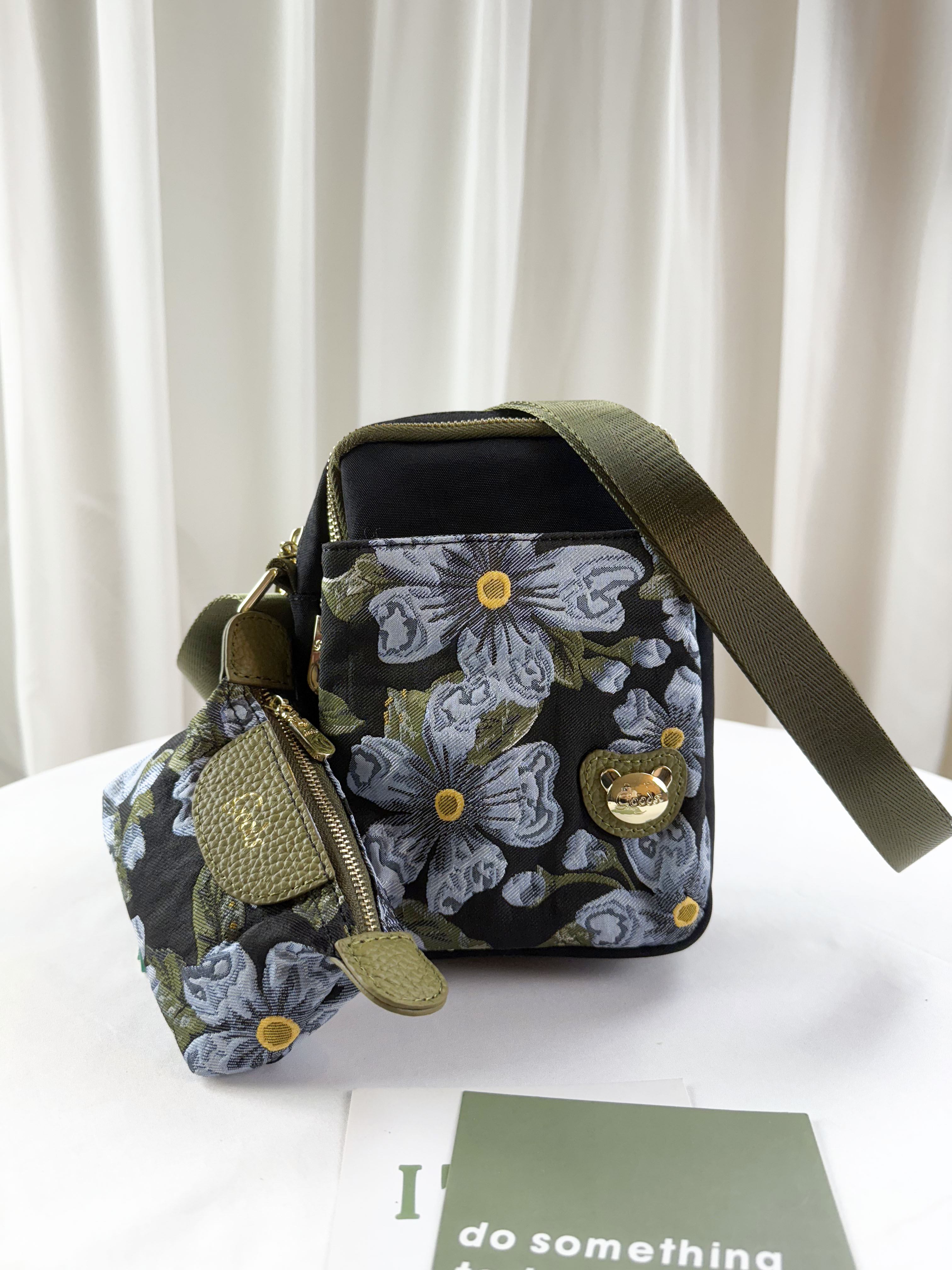 GOODS 提花綠防潑水側背包 附零錢包  #2499