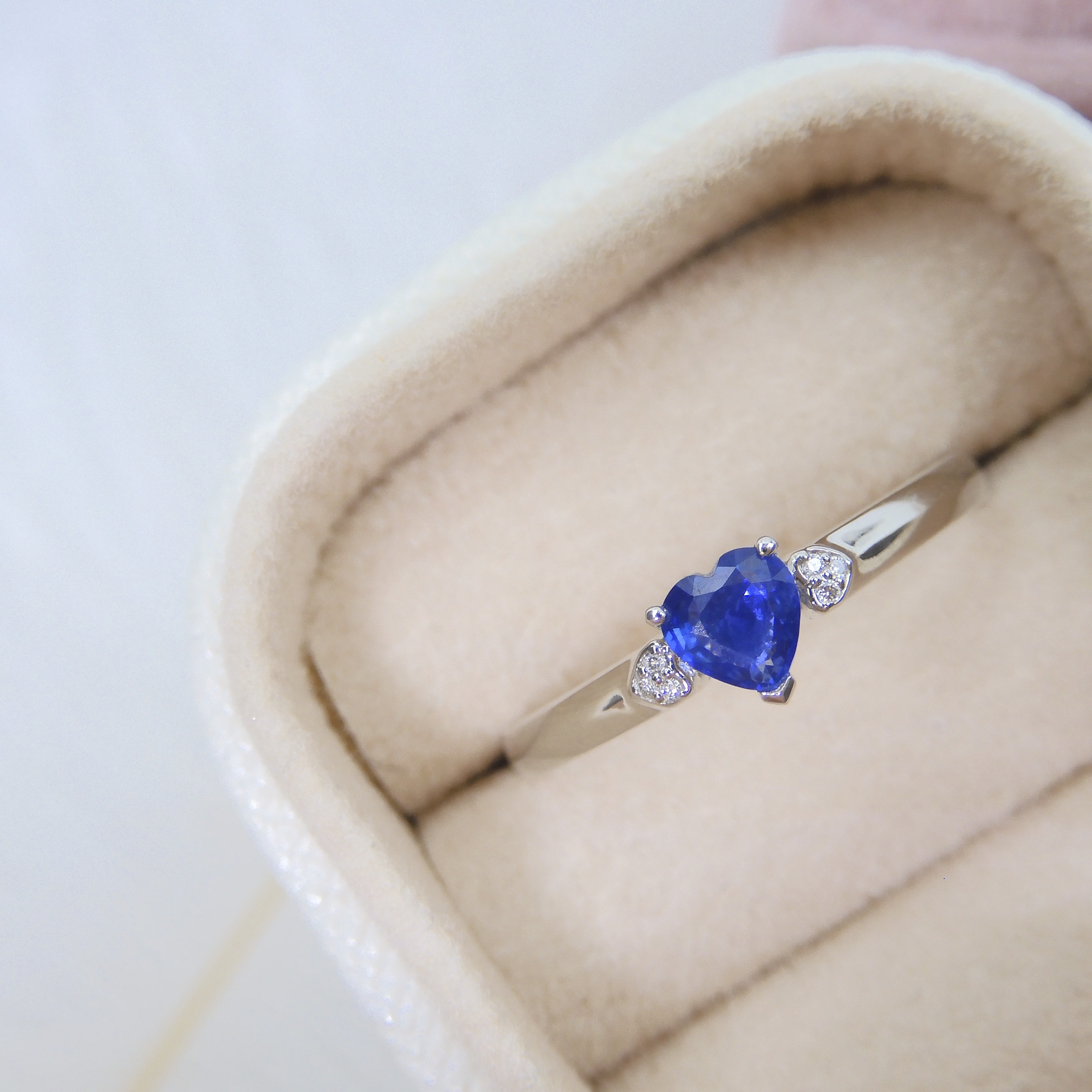 18K金 0.32ct 藍寶石戒指