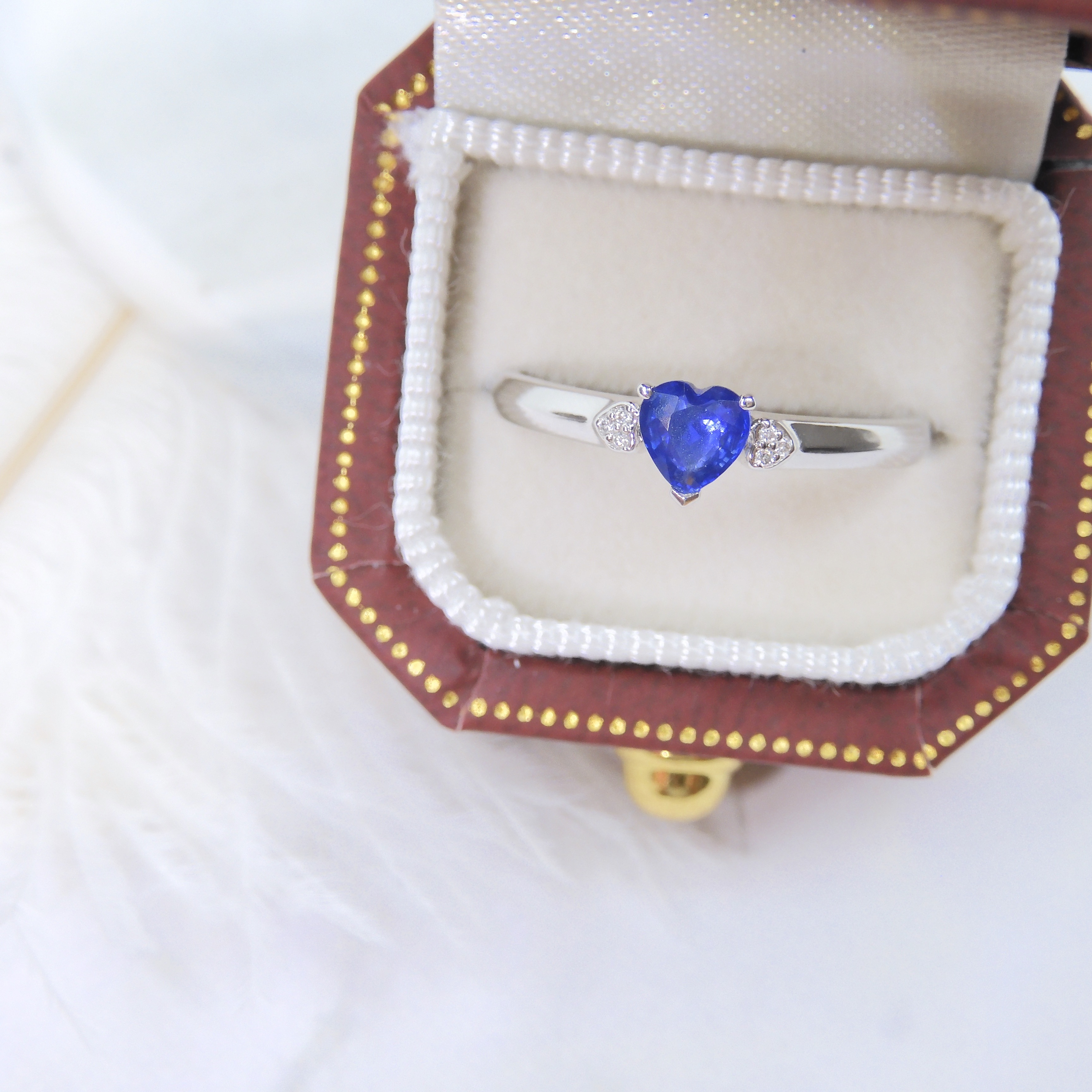 18K金 0.32ct 藍寶石戒指