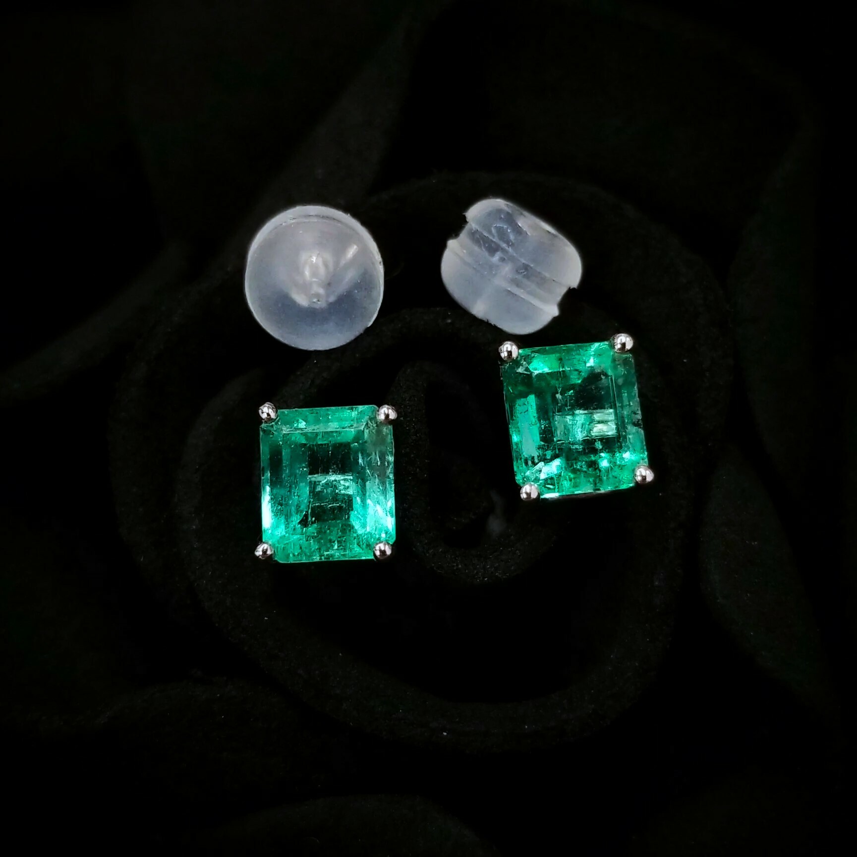 全新18K白金【主石1卡55份綠寶石】耳環