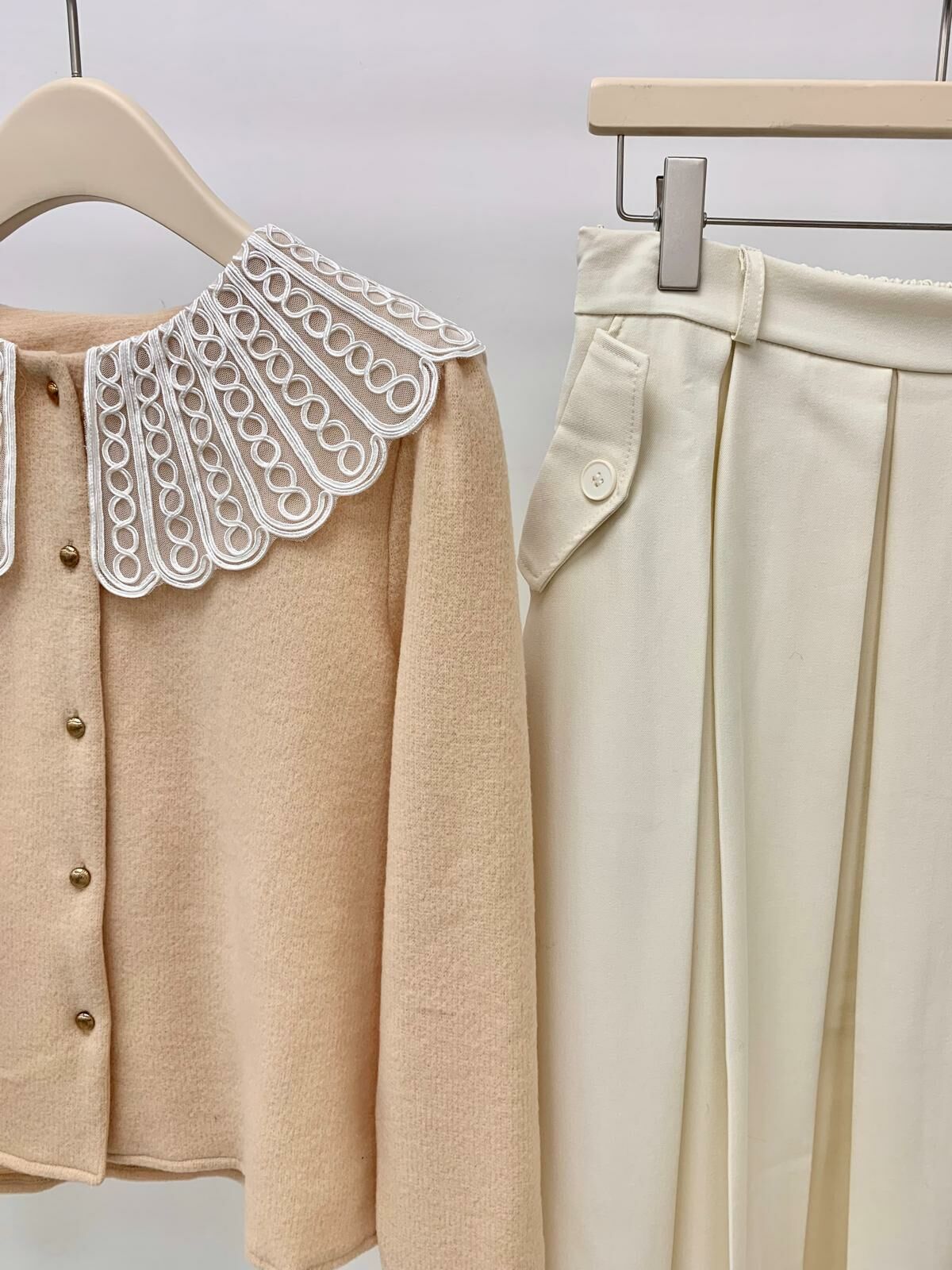 雙口袋百褶半裙(米色)