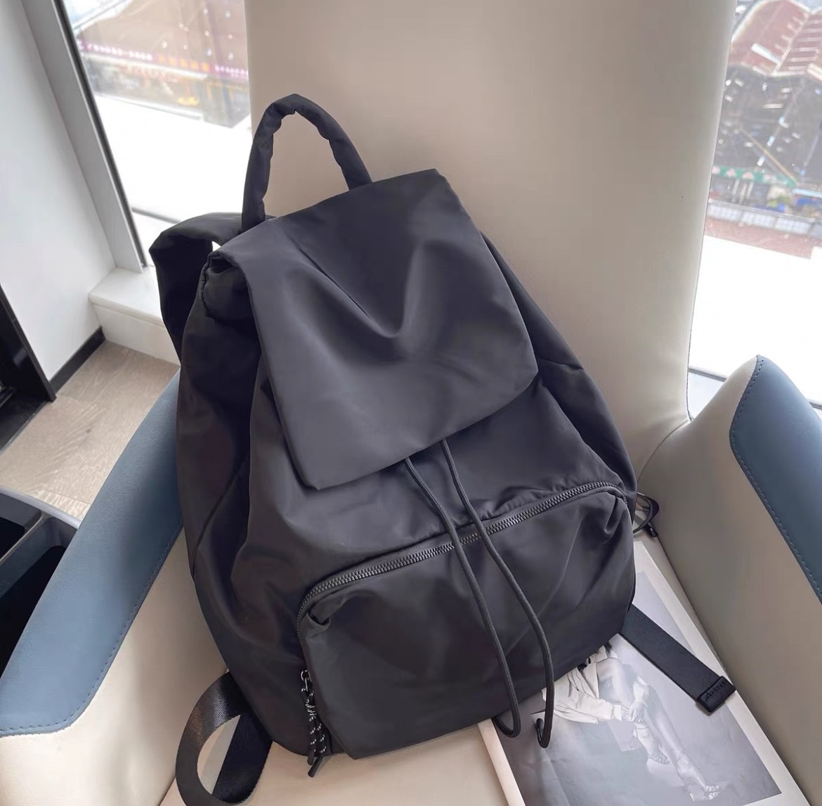 Drawstring Backpack 超輕抽繩多功能黑色後背包