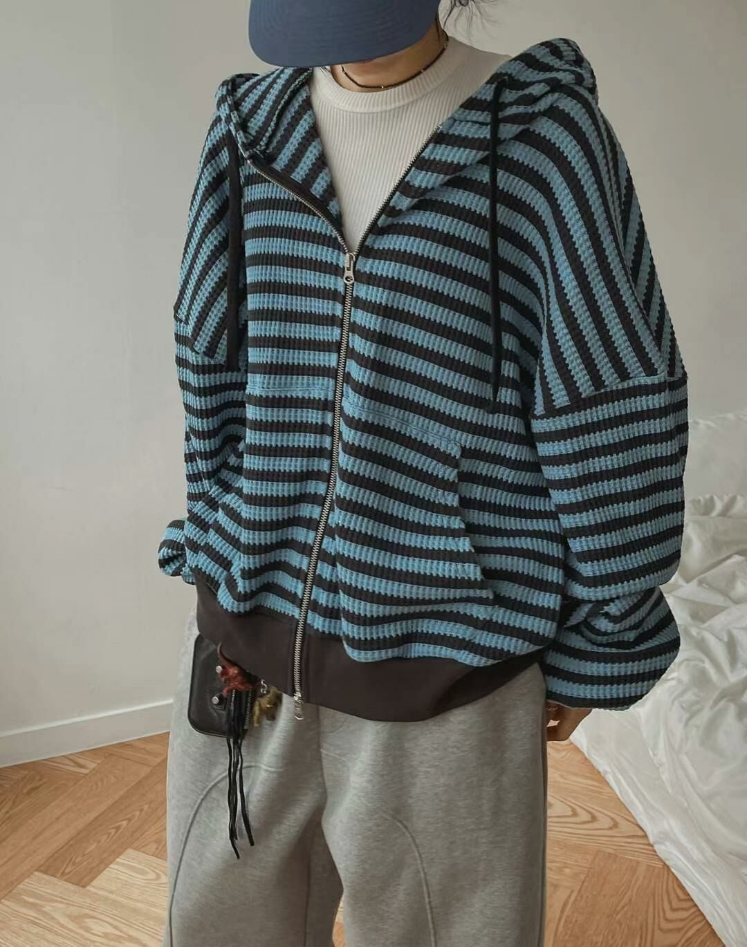 橫間連帽拉鍊外套 GARMENTS-008JK