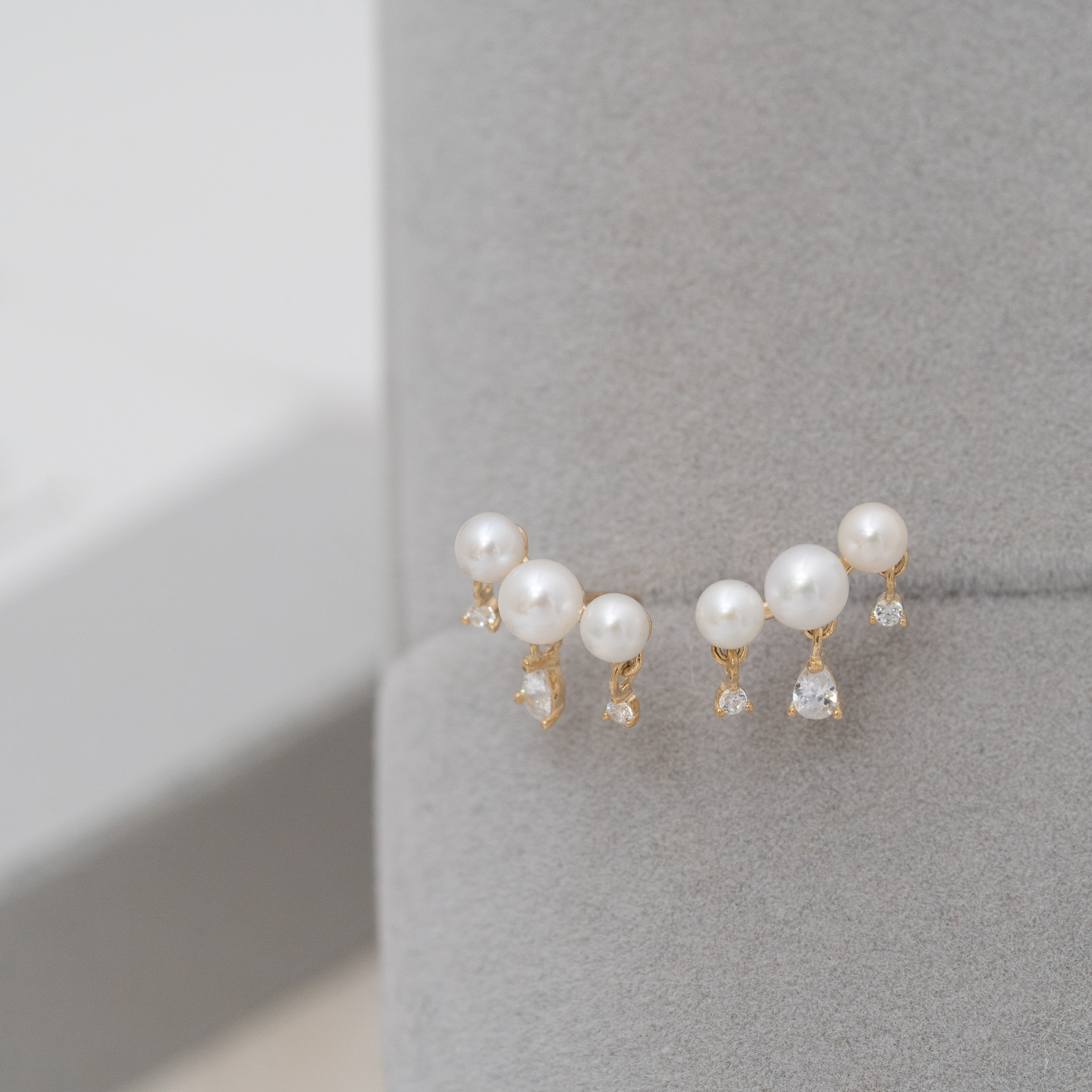 14kg93 三連淡水珍珠 (有折）