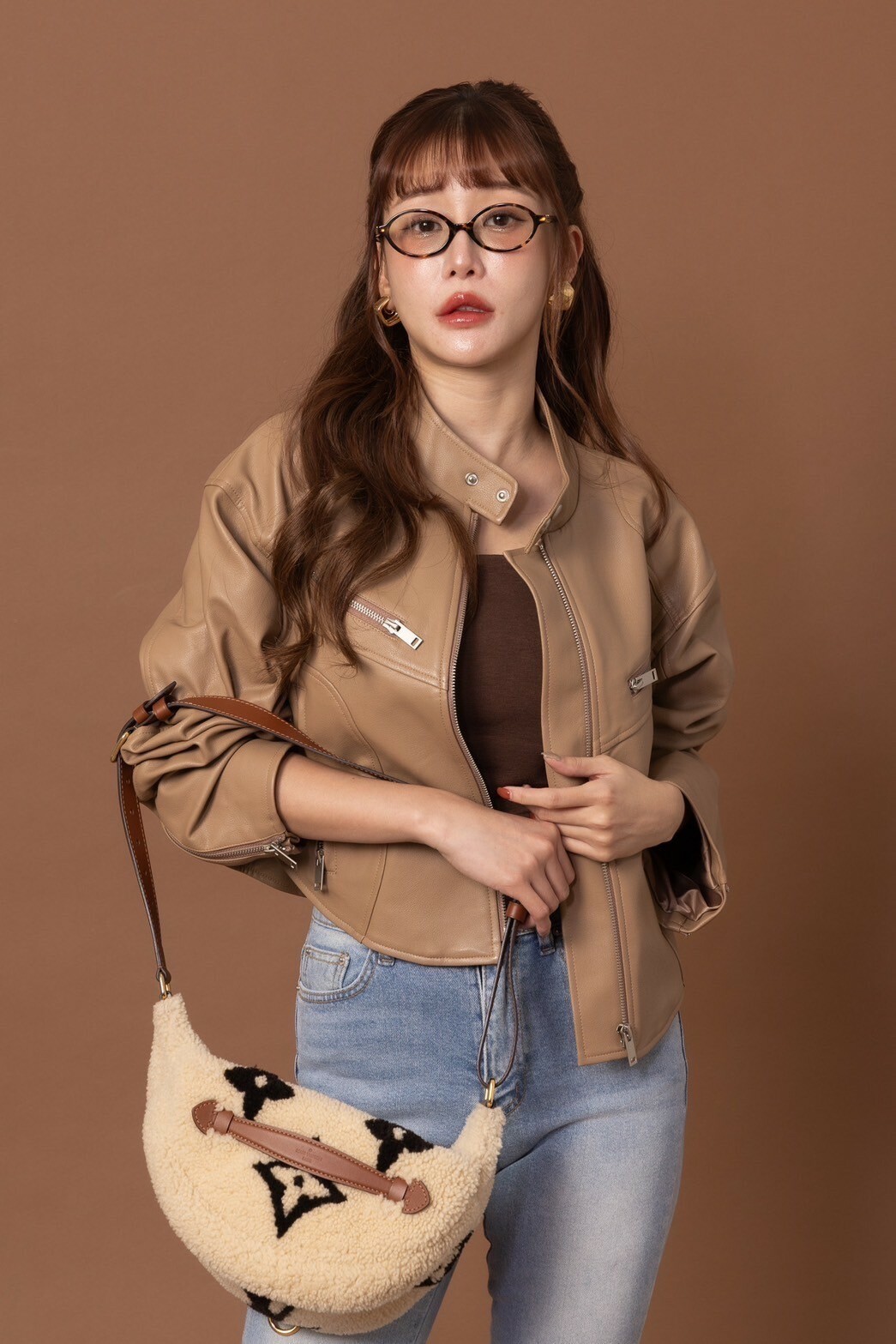 必備短版皮外套_AMISSA（杏）