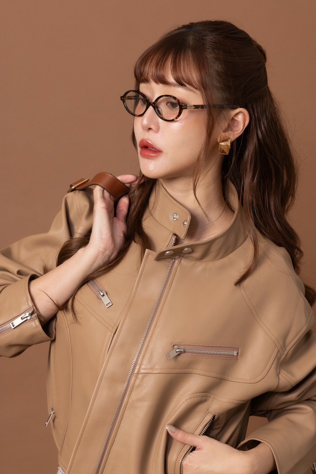 必備短版皮外套_AMISSA（杏）