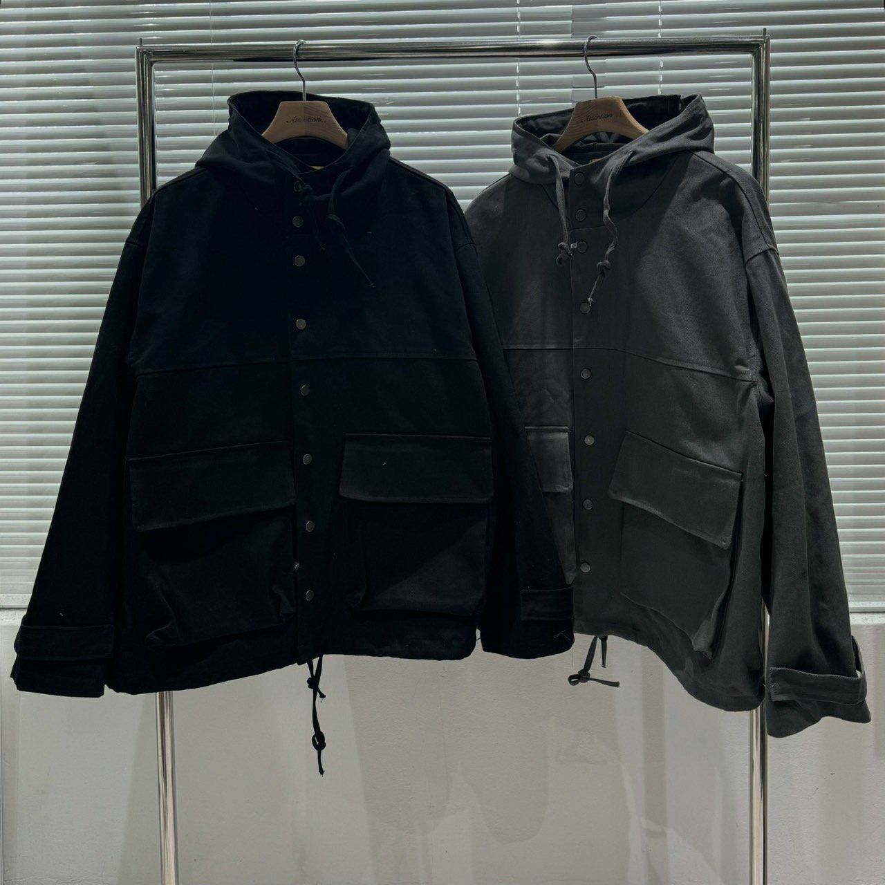 淨色連帽拉鍊外套 BY ATTENTION-284JK