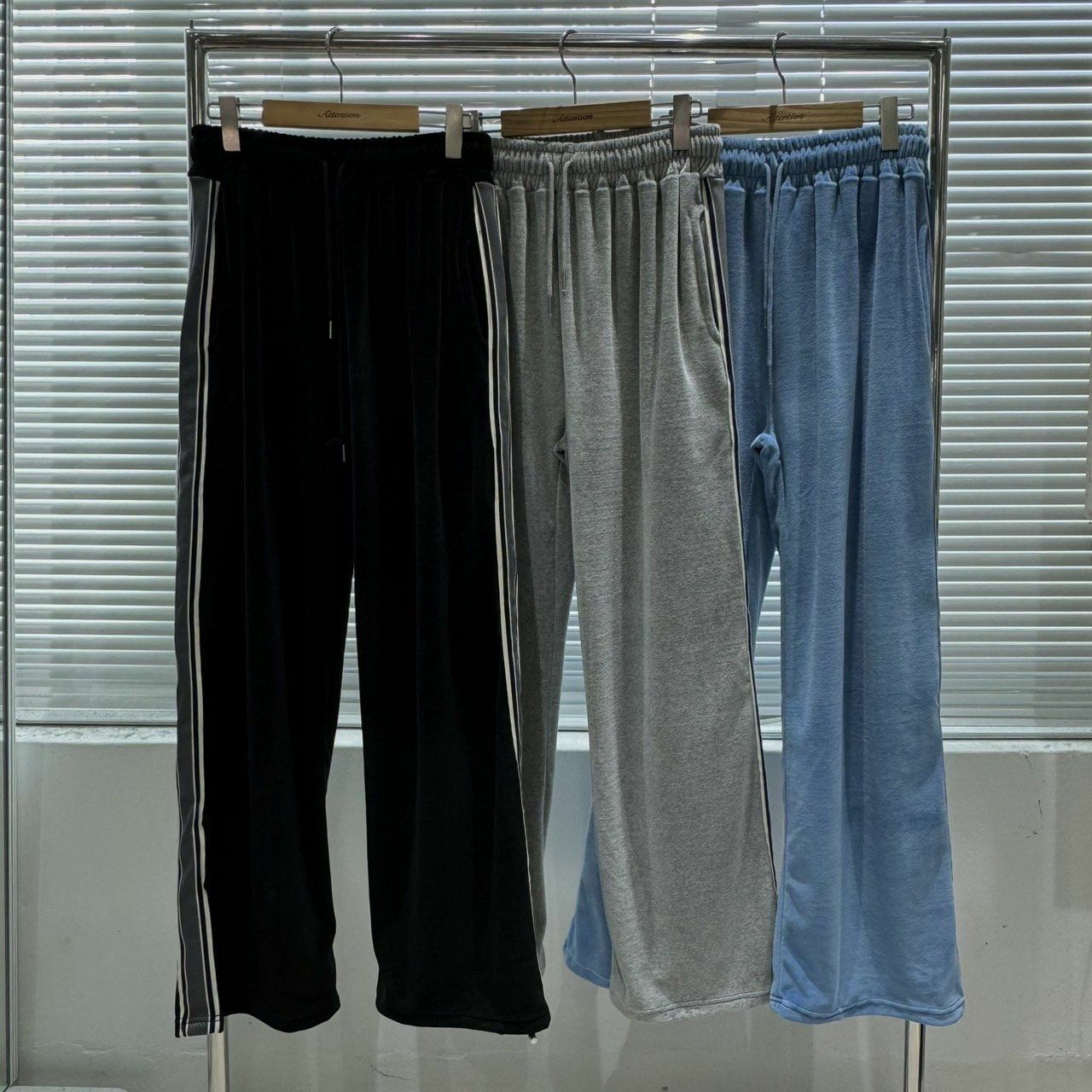 拼間鬆身運動褲 BY ATTENTION-299P