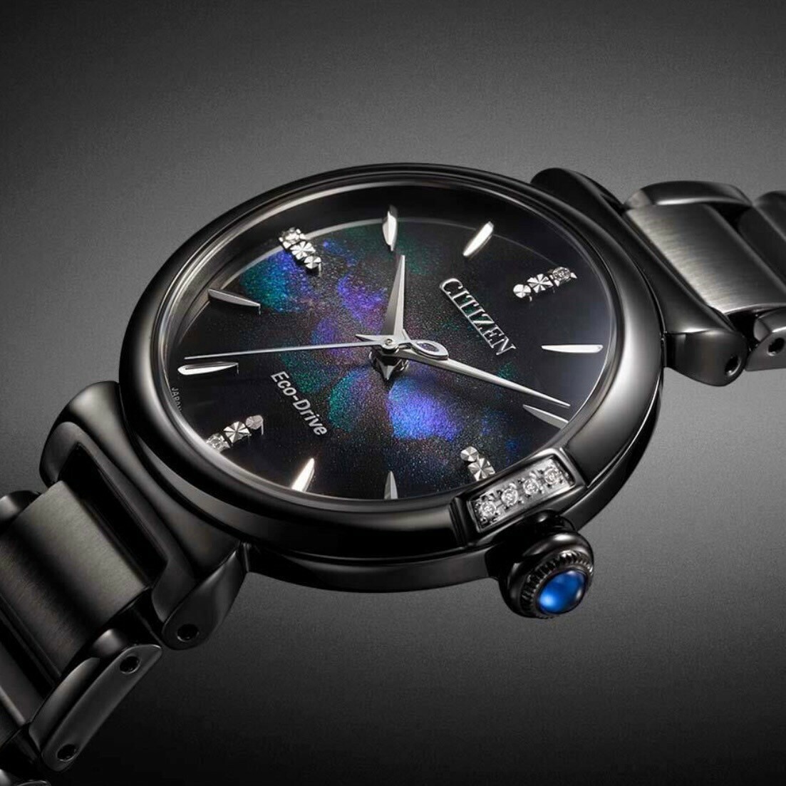 【CITIZEN 星辰】100週年限量宇宙幻彩 L系列鑽石光動能女錶 EM1067-88E 29.5mm現代鐘錶