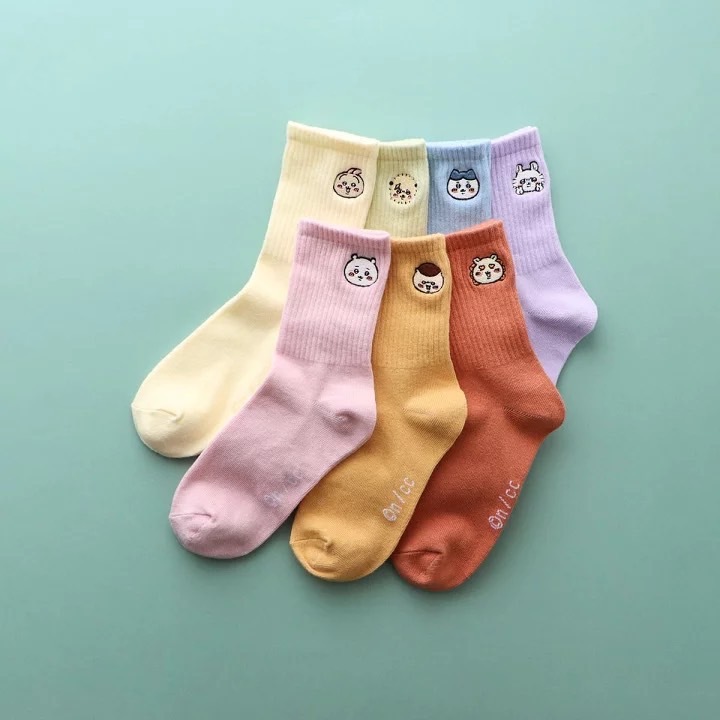iSNEAKERS｜ 日本 Chiikawa 吉伊卡哇 刺繡彩色中筒襪