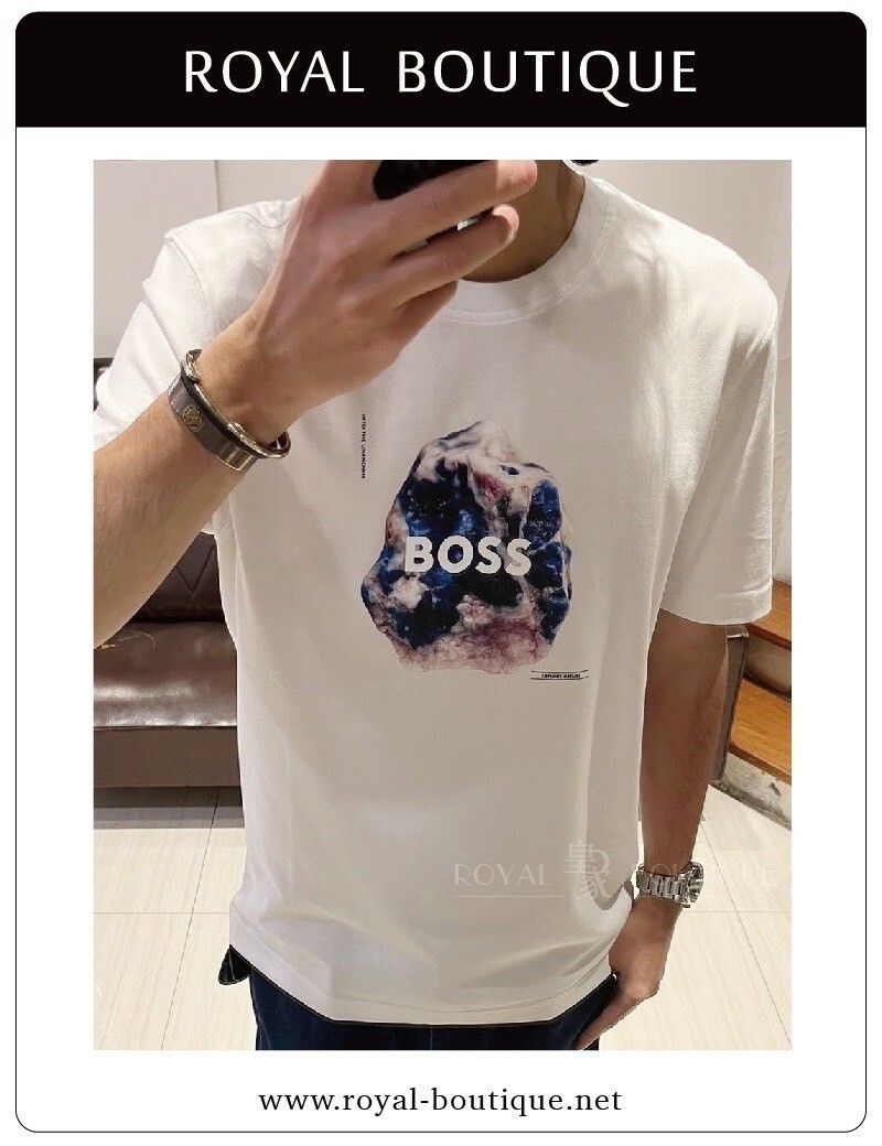BOSS 胸前礦石圖騰英字LOGO短T