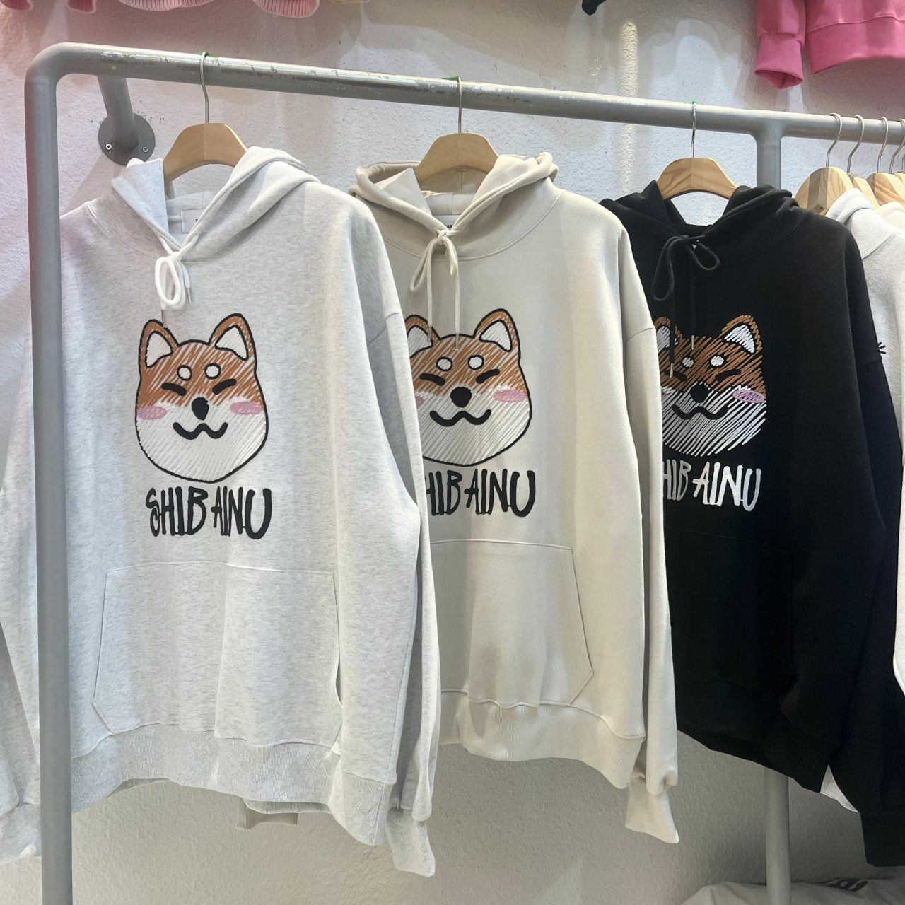 狗仔圖案英文字連帽衛衣 BARON-133T