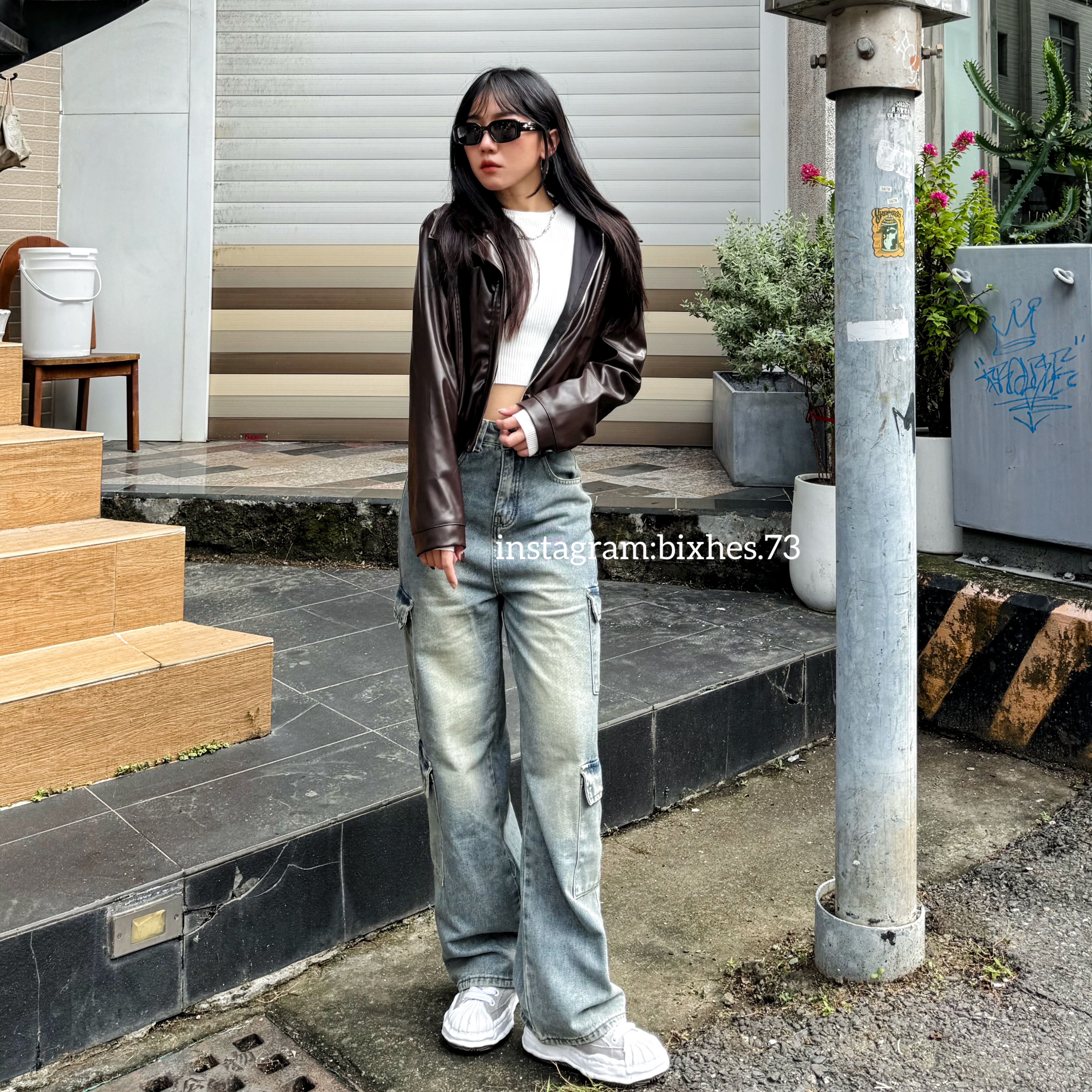 翻領深棕短版皮外套(F00049)