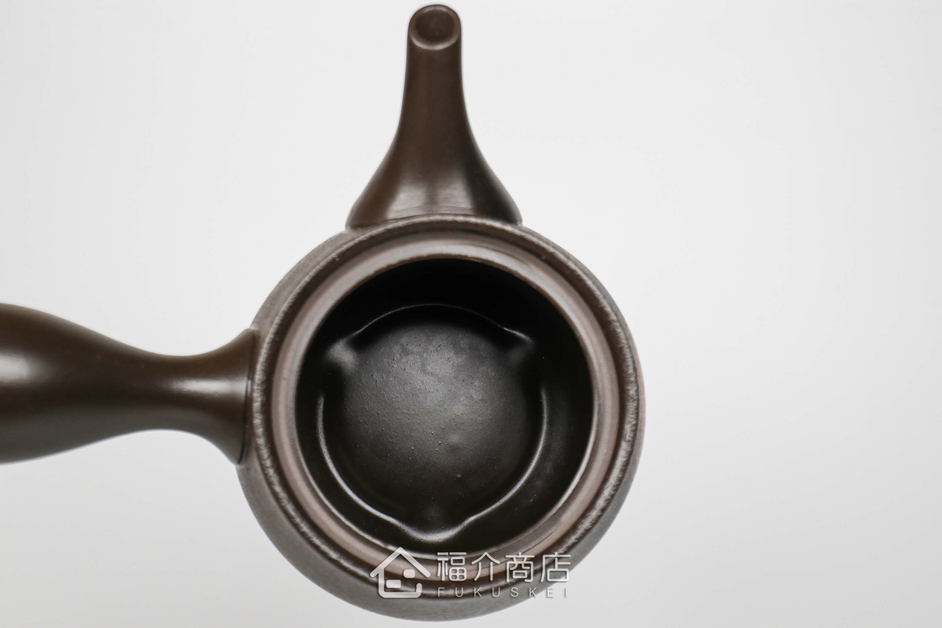 泡茶用的日本陶瓷茶壺