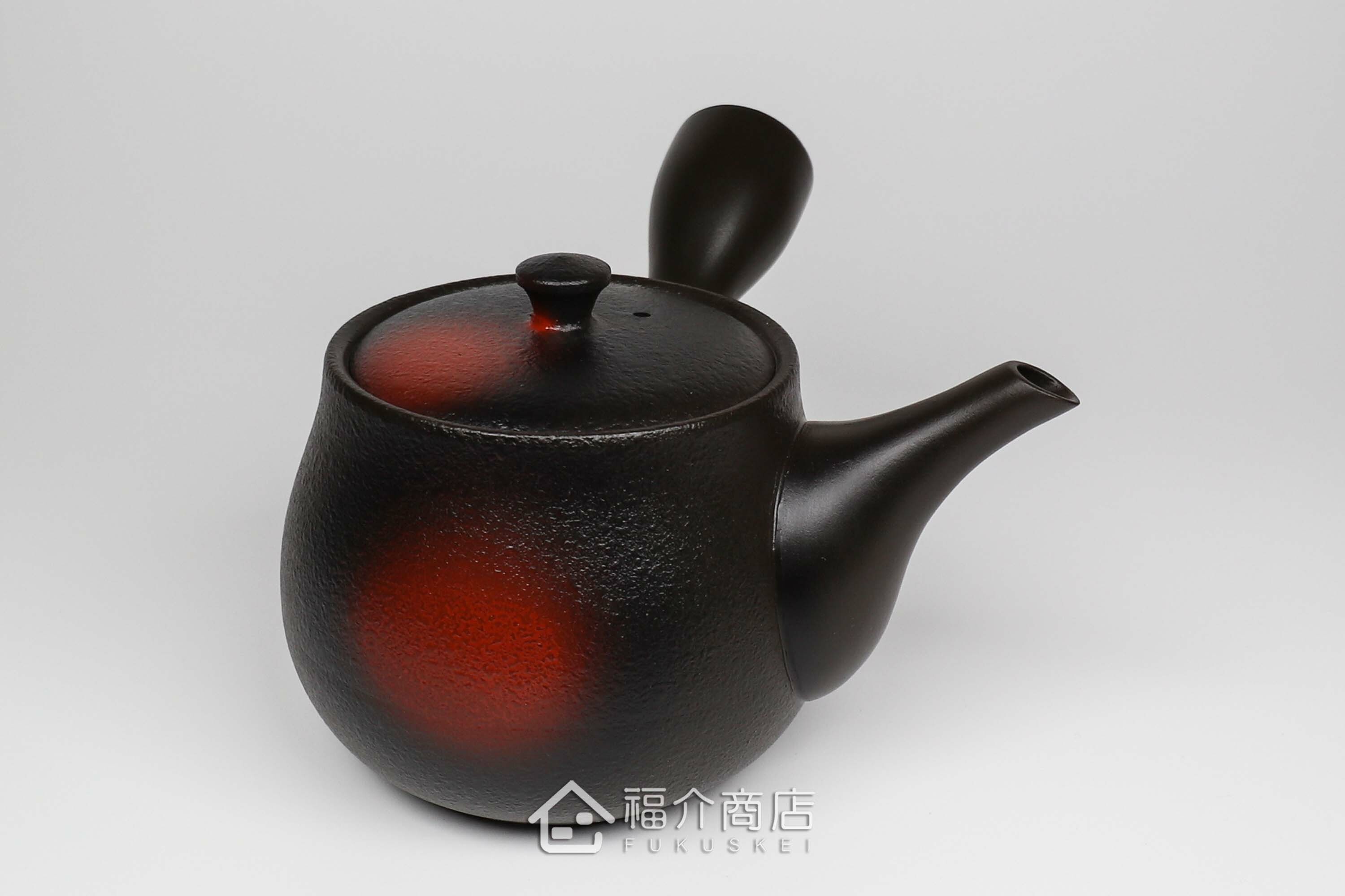 泡茶用的日本陶瓷茶壺